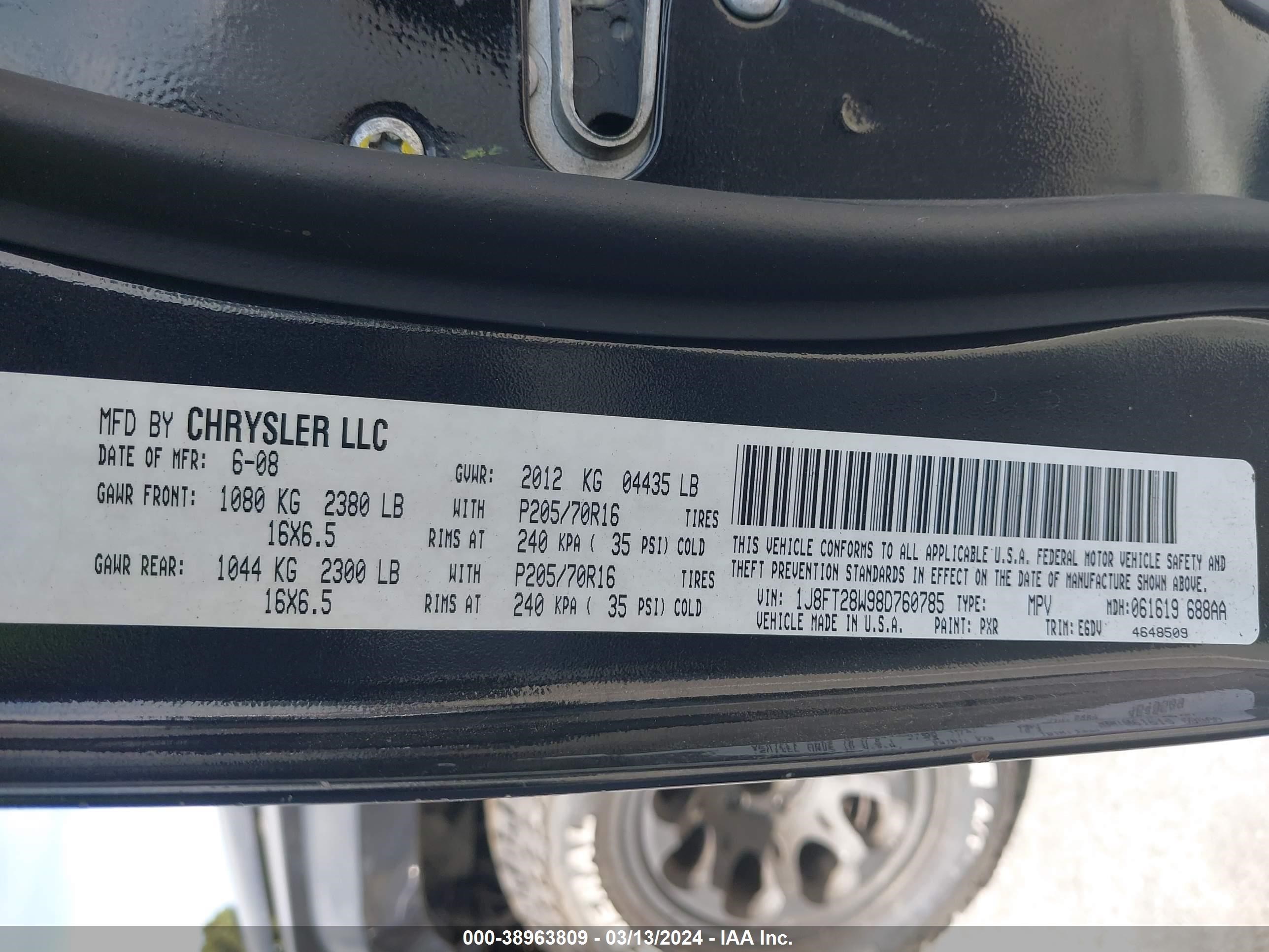 Photo 8 VIN: 1J8FT28W98D760785 - JEEP LIBERTY (PATRIOT) 