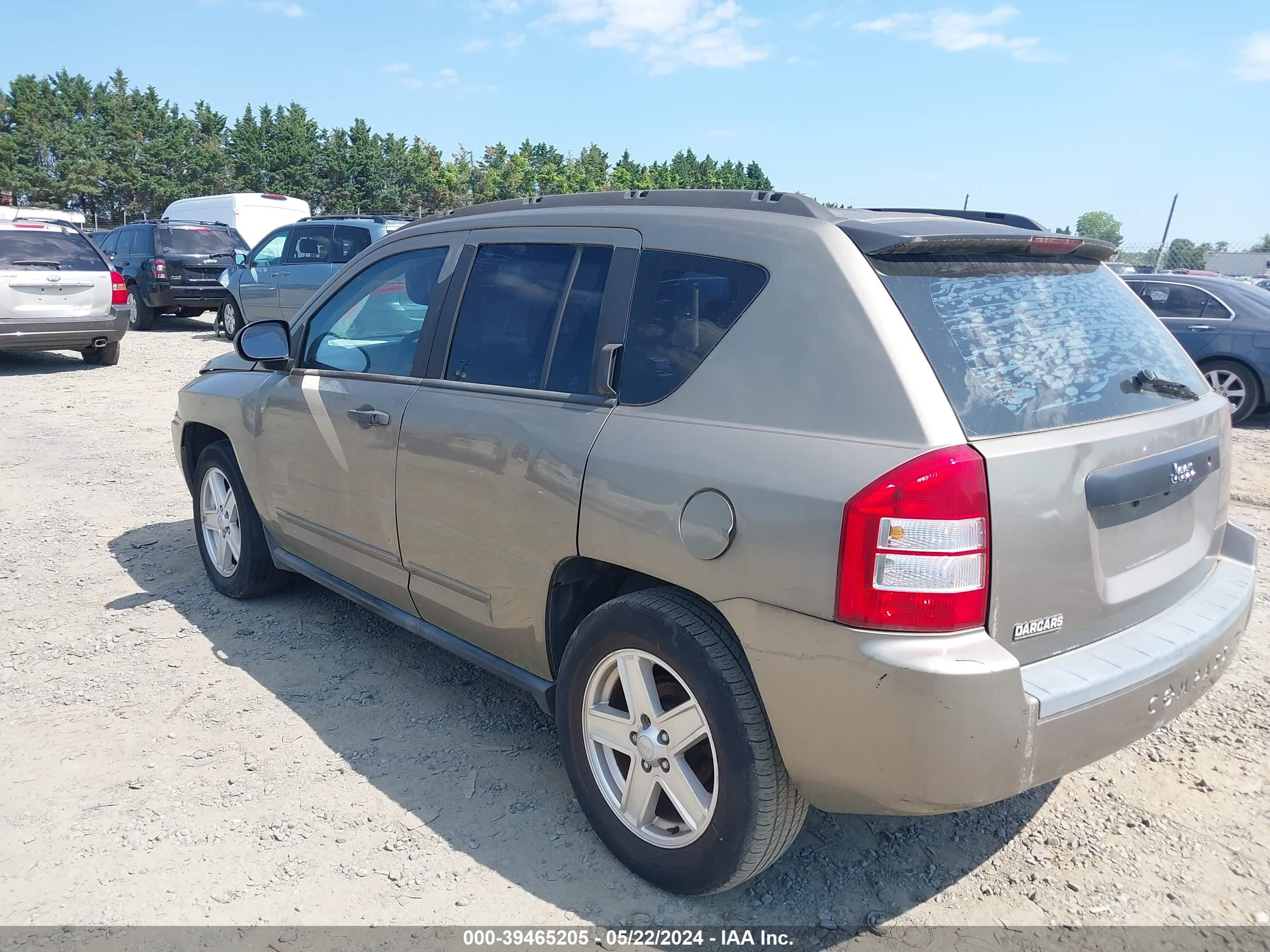 Photo 2 VIN: 1J8FT47088D547903 - JEEP COMPASS 