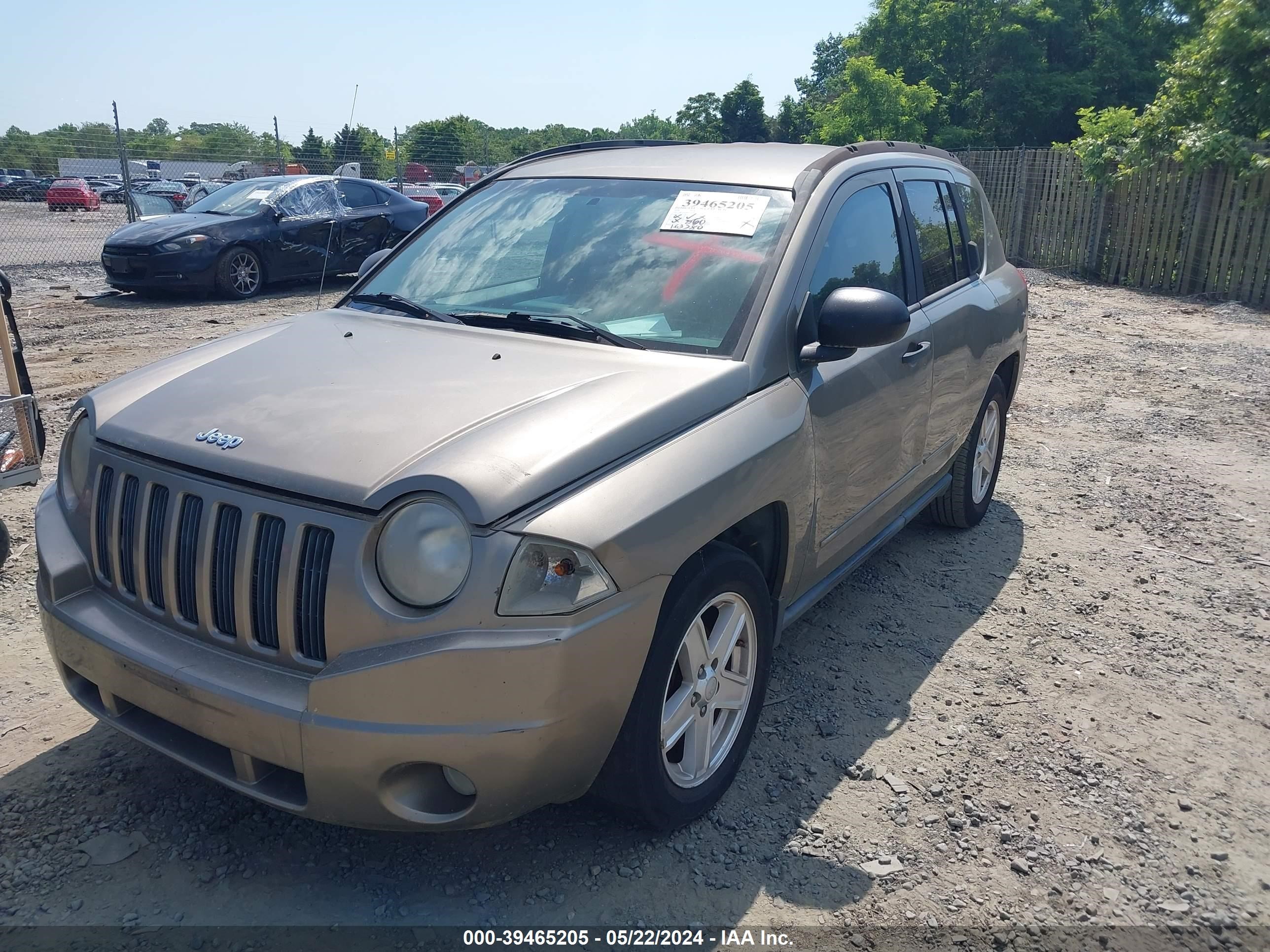 Photo 5 VIN: 1J8FT47088D547903 - JEEP COMPASS 