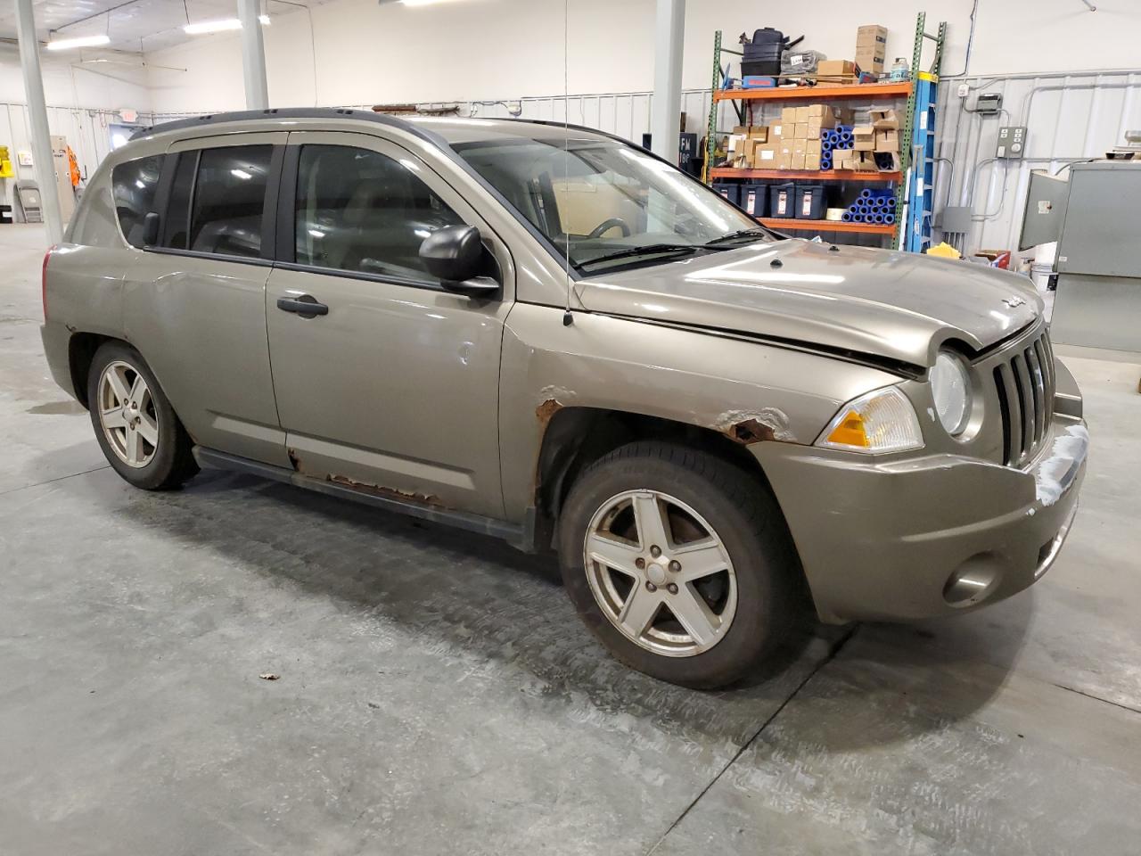 Photo 3 VIN: 1J8FT47W07D118905 - JEEP COMPASS 