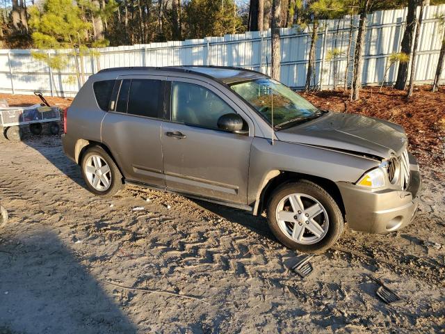 Photo 3 VIN: 1J8FT47W08D736050 - JEEP COMPASS 