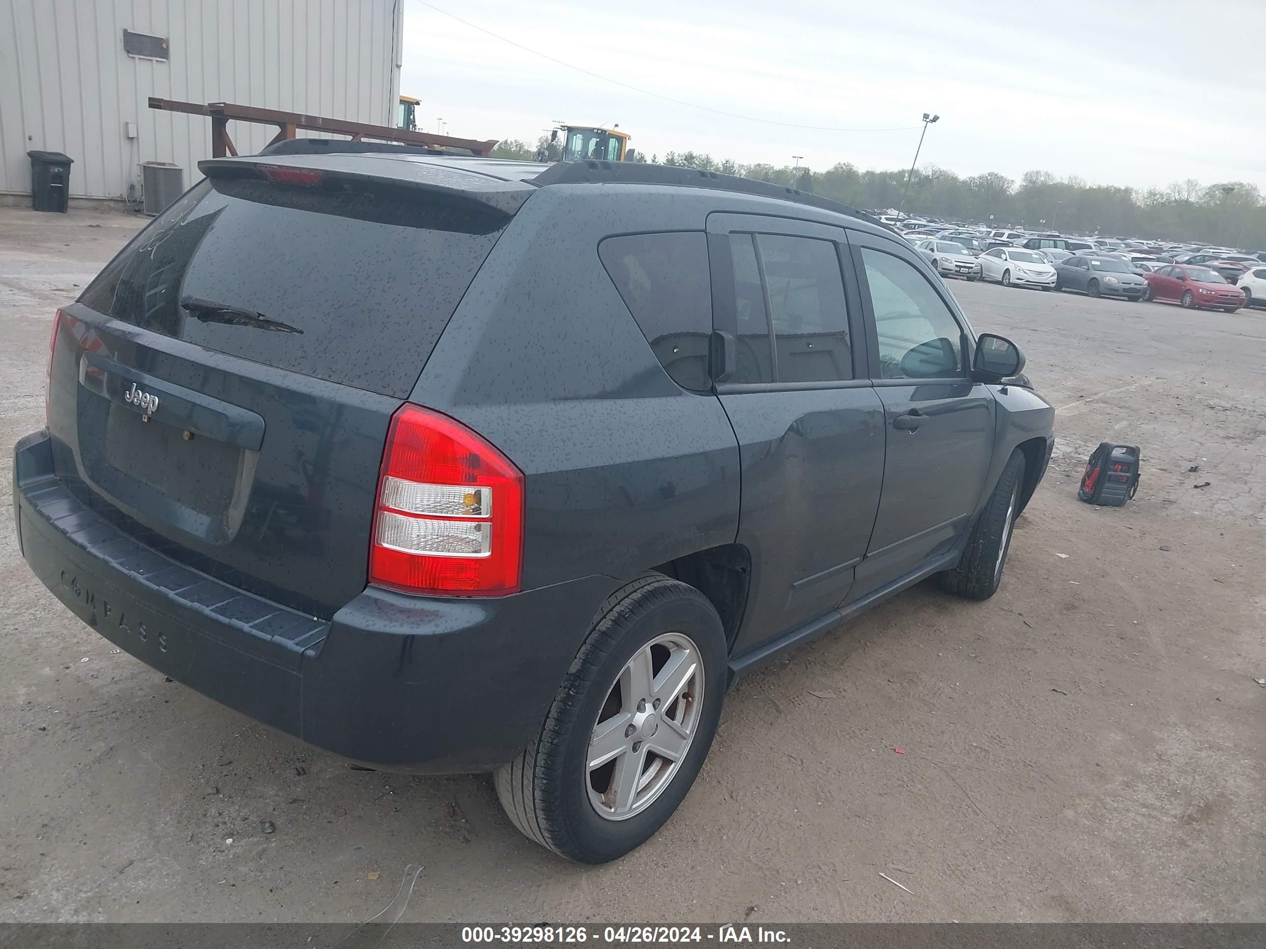 Photo 3 VIN: 1J8FT47W17D244724 - JEEP COMPASS 