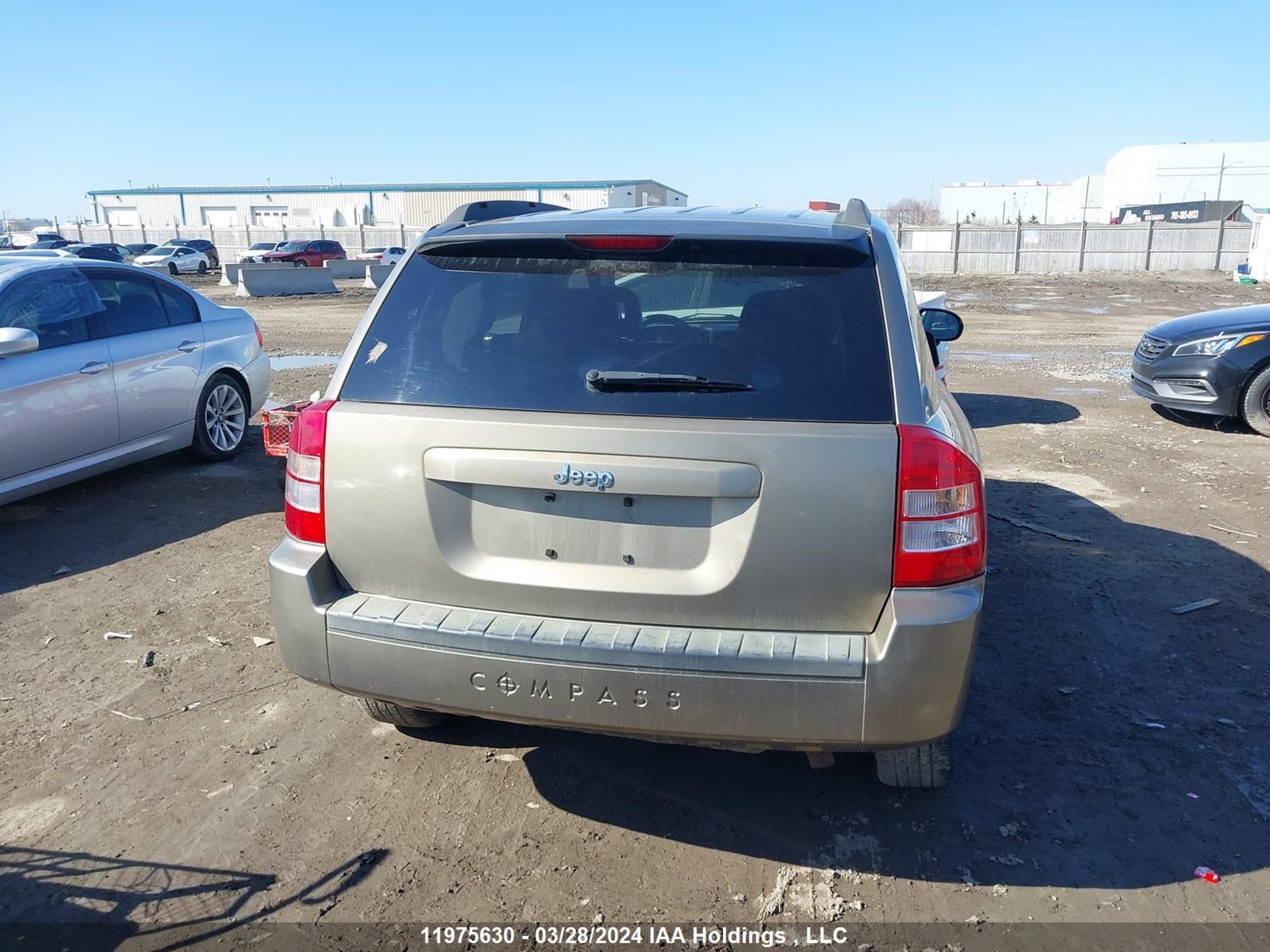 Photo 15 VIN: 1J8FT47W28D566290 - JEEP COMPASS 