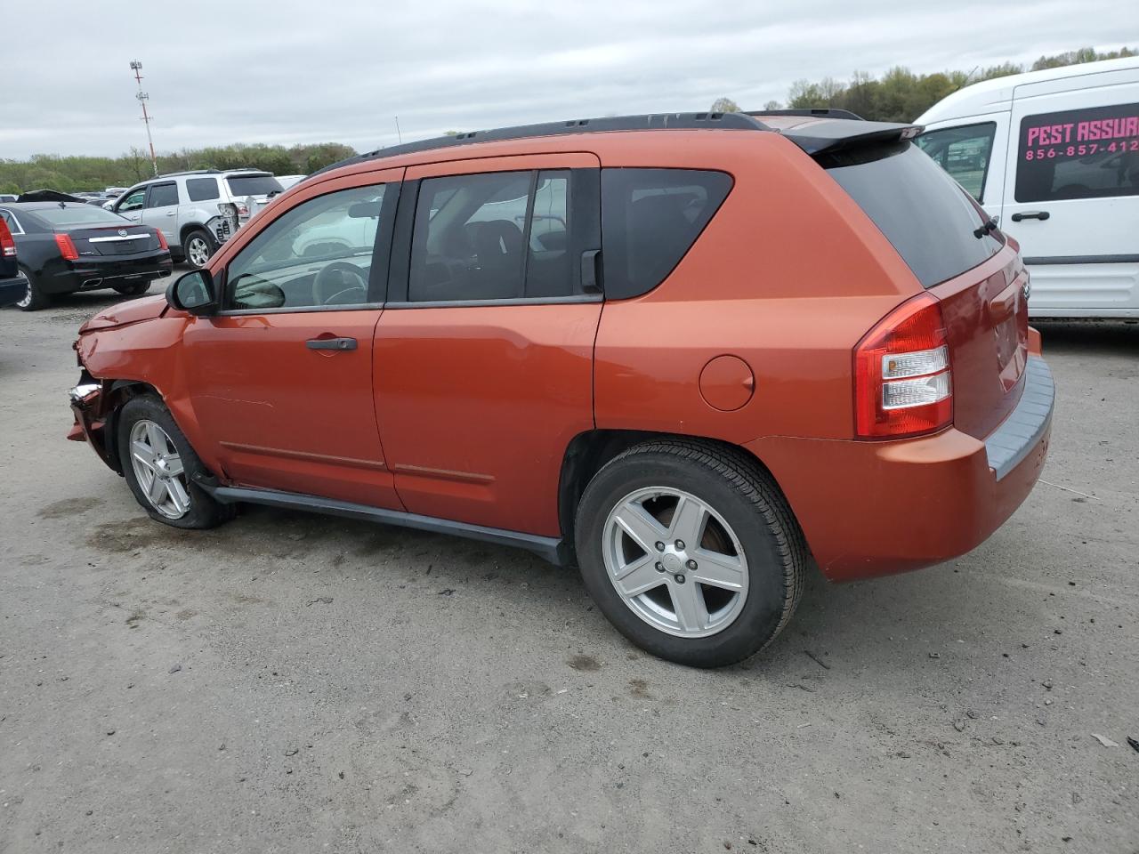 Photo 1 VIN: 1J8FT47W28D788067 - JEEP COMPASS 