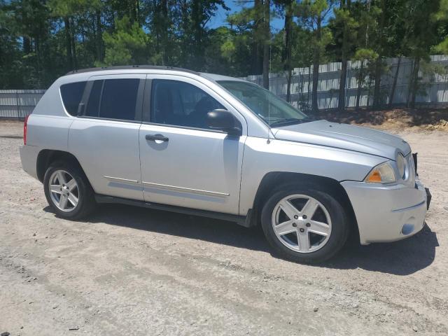 Photo 3 VIN: 1J8FT47W38D668343 - JEEP COMPASS 