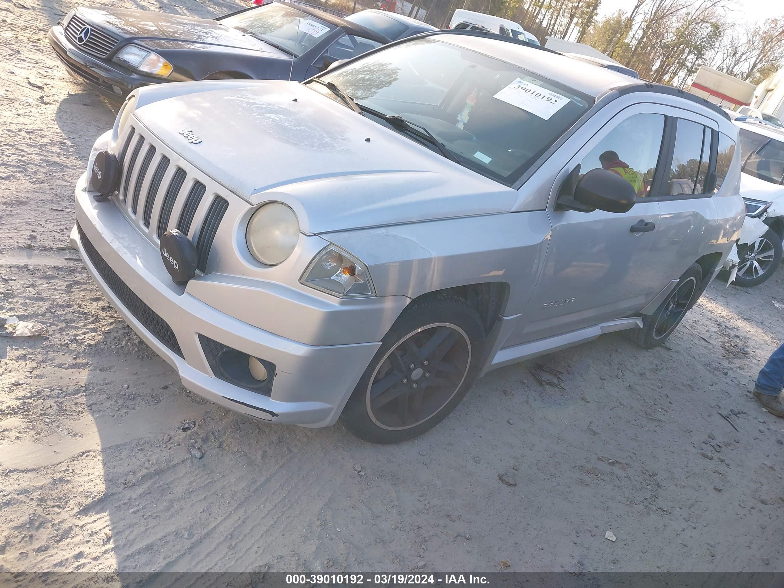 Photo 1 VIN: 1J8FT47W58D760120 - JEEP COMPASS 