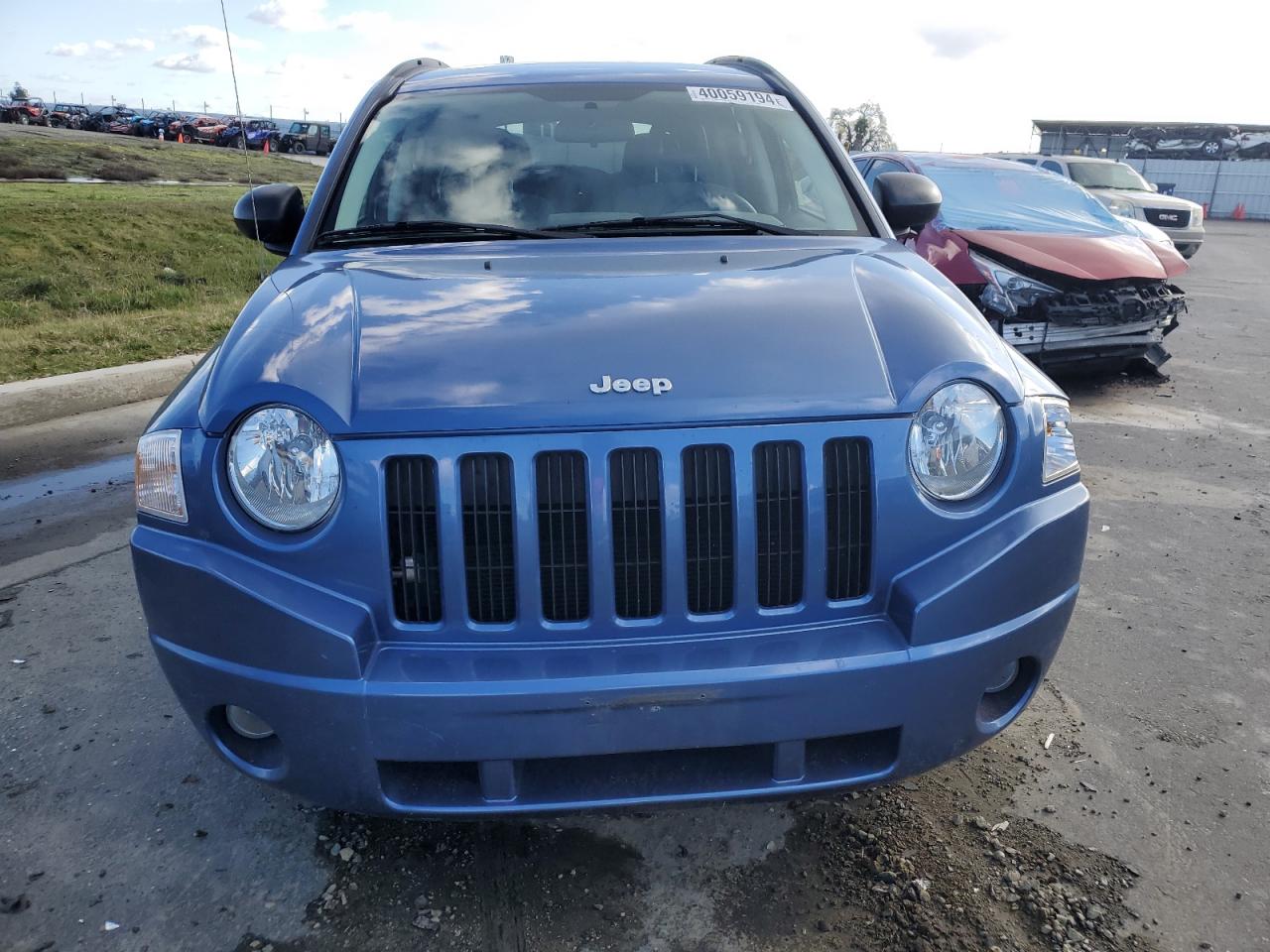 Photo 4 VIN: 1J8FT47W67D143372 - JEEP COMPASS 