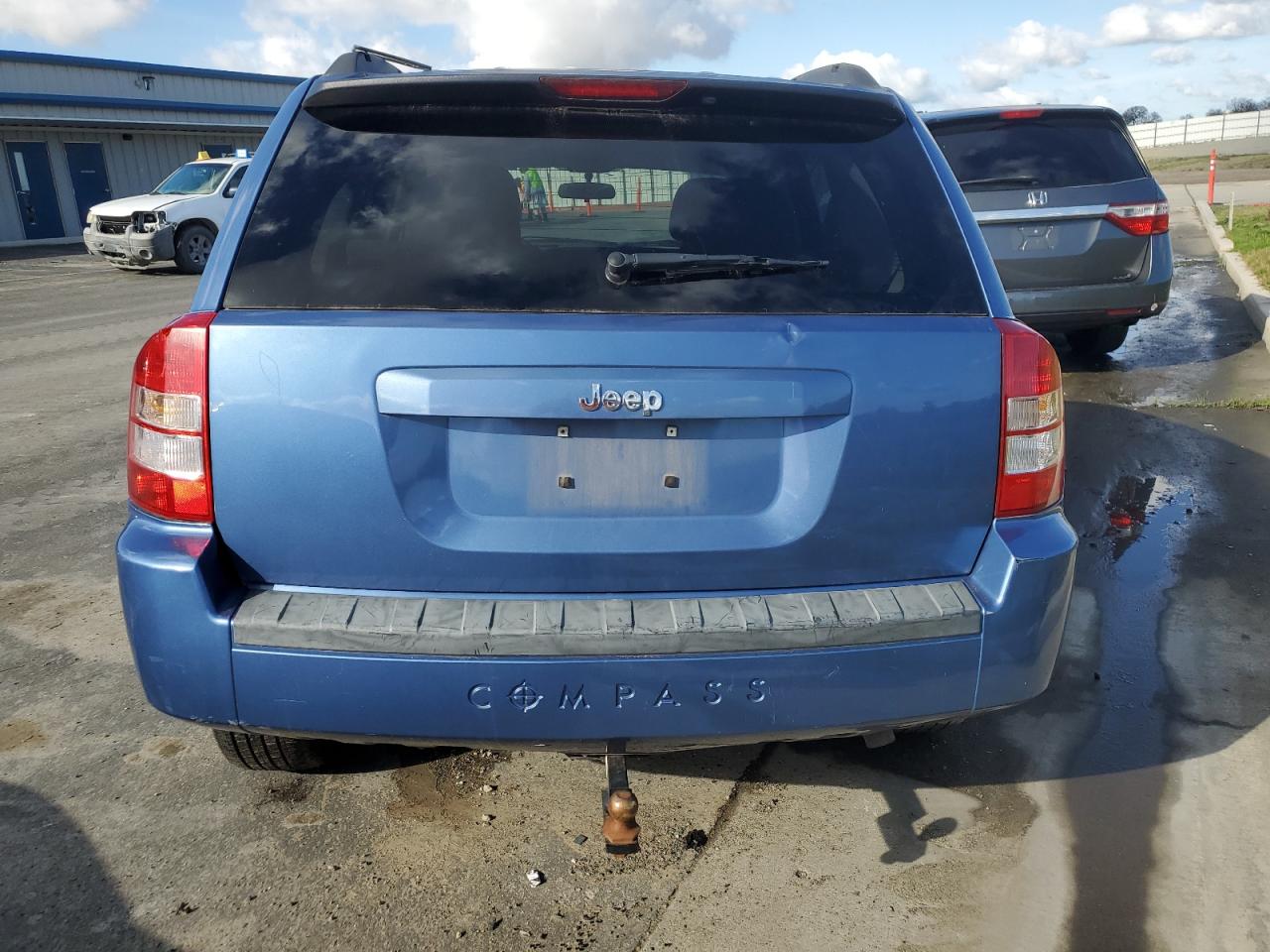 Photo 5 VIN: 1J8FT47W67D143372 - JEEP COMPASS 