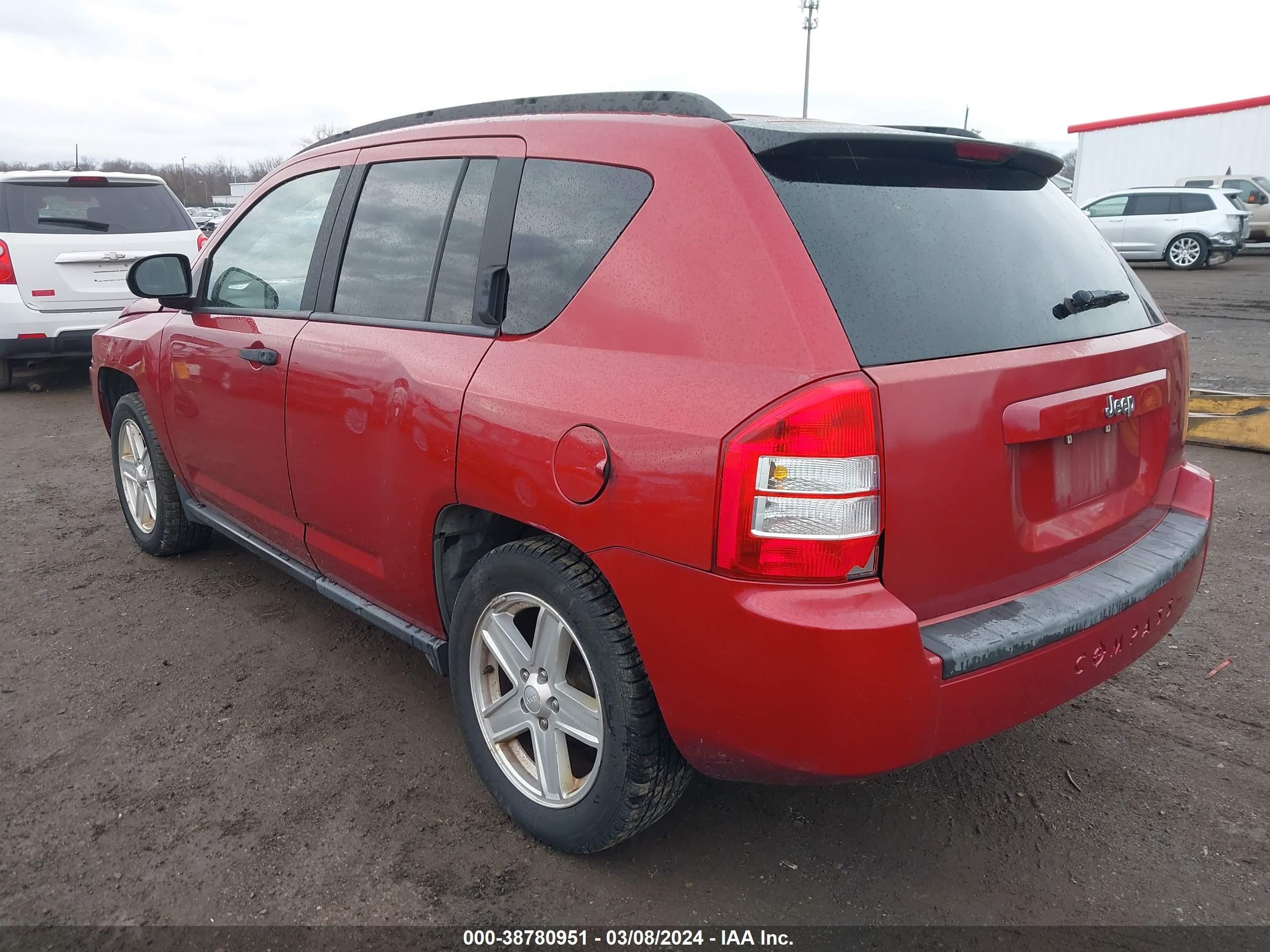 Photo 2 VIN: 1J8FT47W77D123843 - JEEP COMPASS 