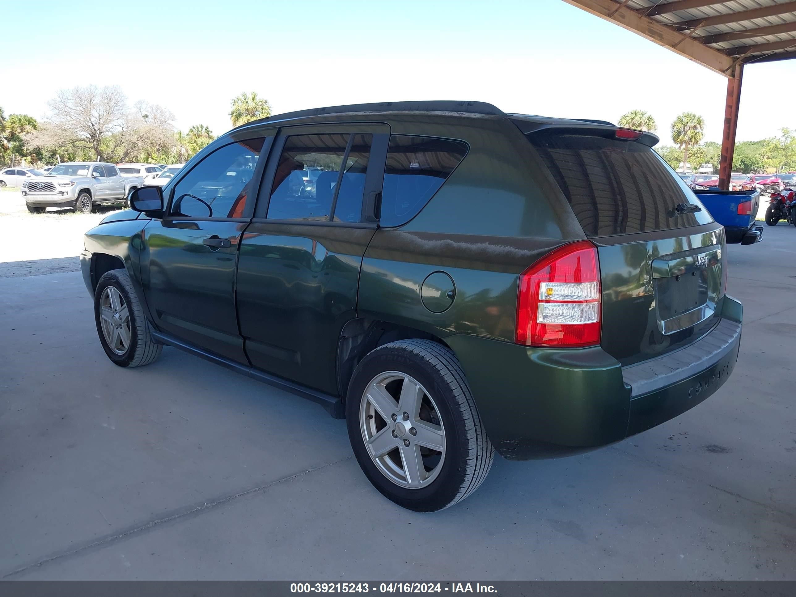 Photo 2 VIN: 1J8FT47W87D359031 - JEEP COMPASS 