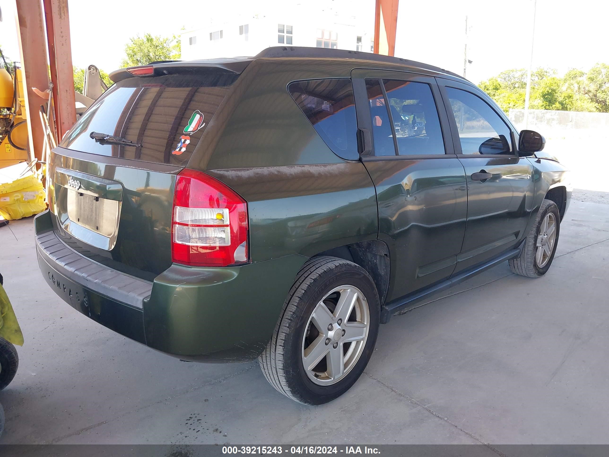 Photo 3 VIN: 1J8FT47W87D359031 - JEEP COMPASS 