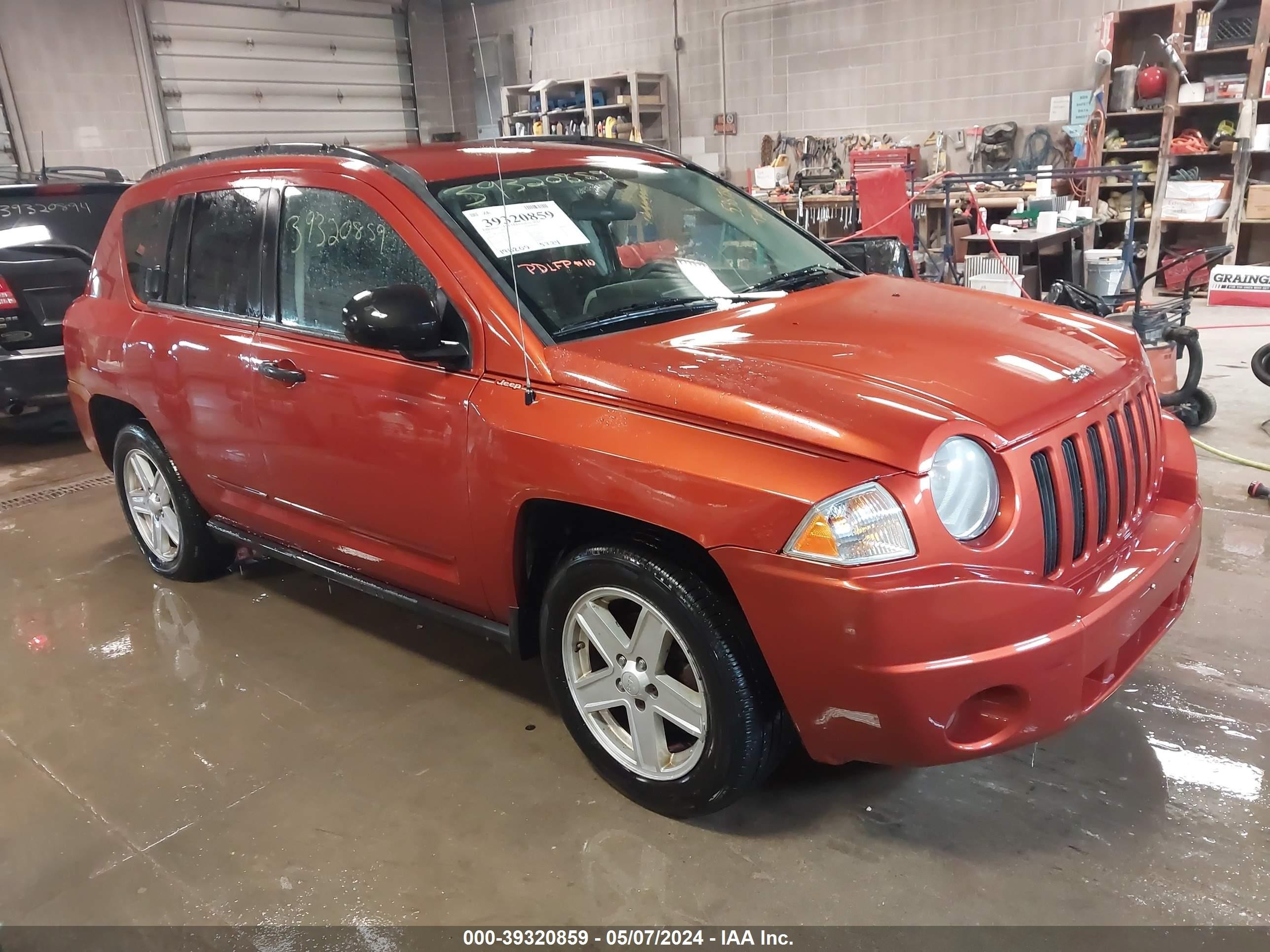 Photo 0 VIN: 1J8FT47W88D538736 - JEEP COMPASS 