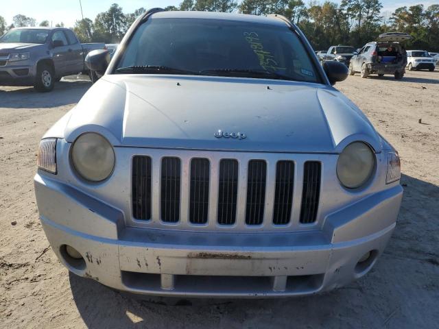 Photo 4 VIN: 1J8FT47W98D775879 - JEEP COMPASS 