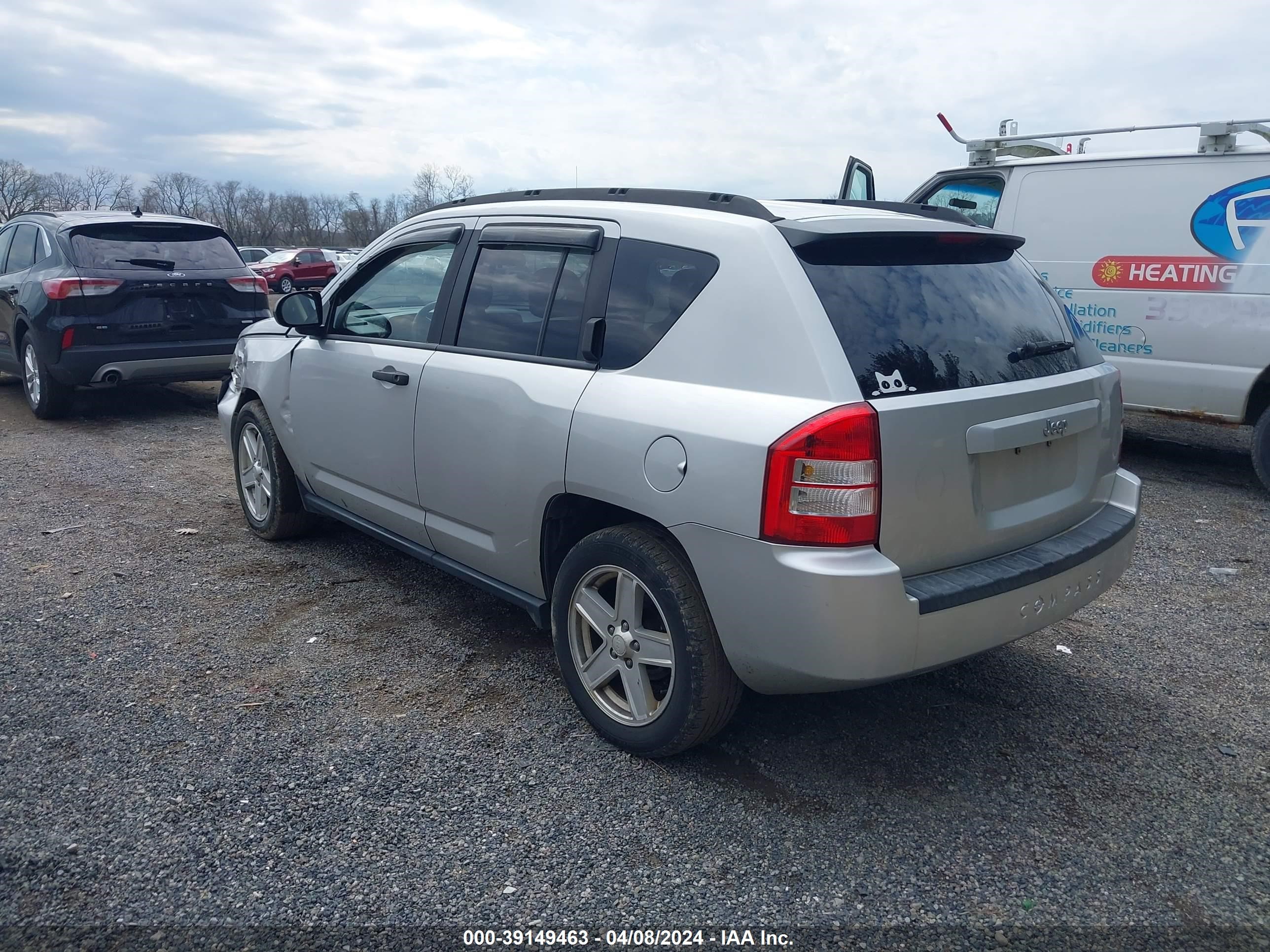 Photo 2 VIN: 1J8FT47WX7D101884 - JEEP COMPASS 