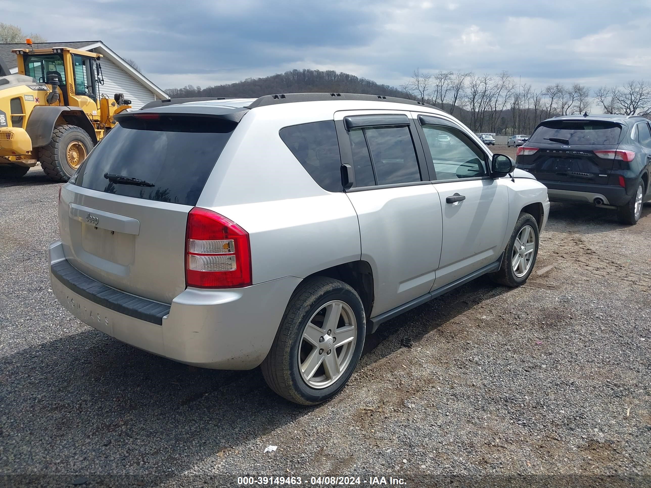 Photo 3 VIN: 1J8FT47WX7D101884 - JEEP COMPASS 