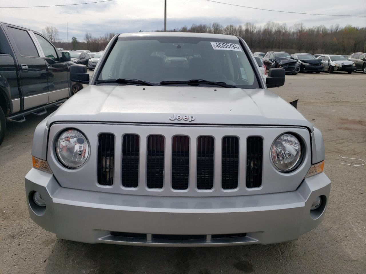 Photo 4 VIN: 1J8FT48W28D544238 - JEEP LIBERTY (PATRIOT) 