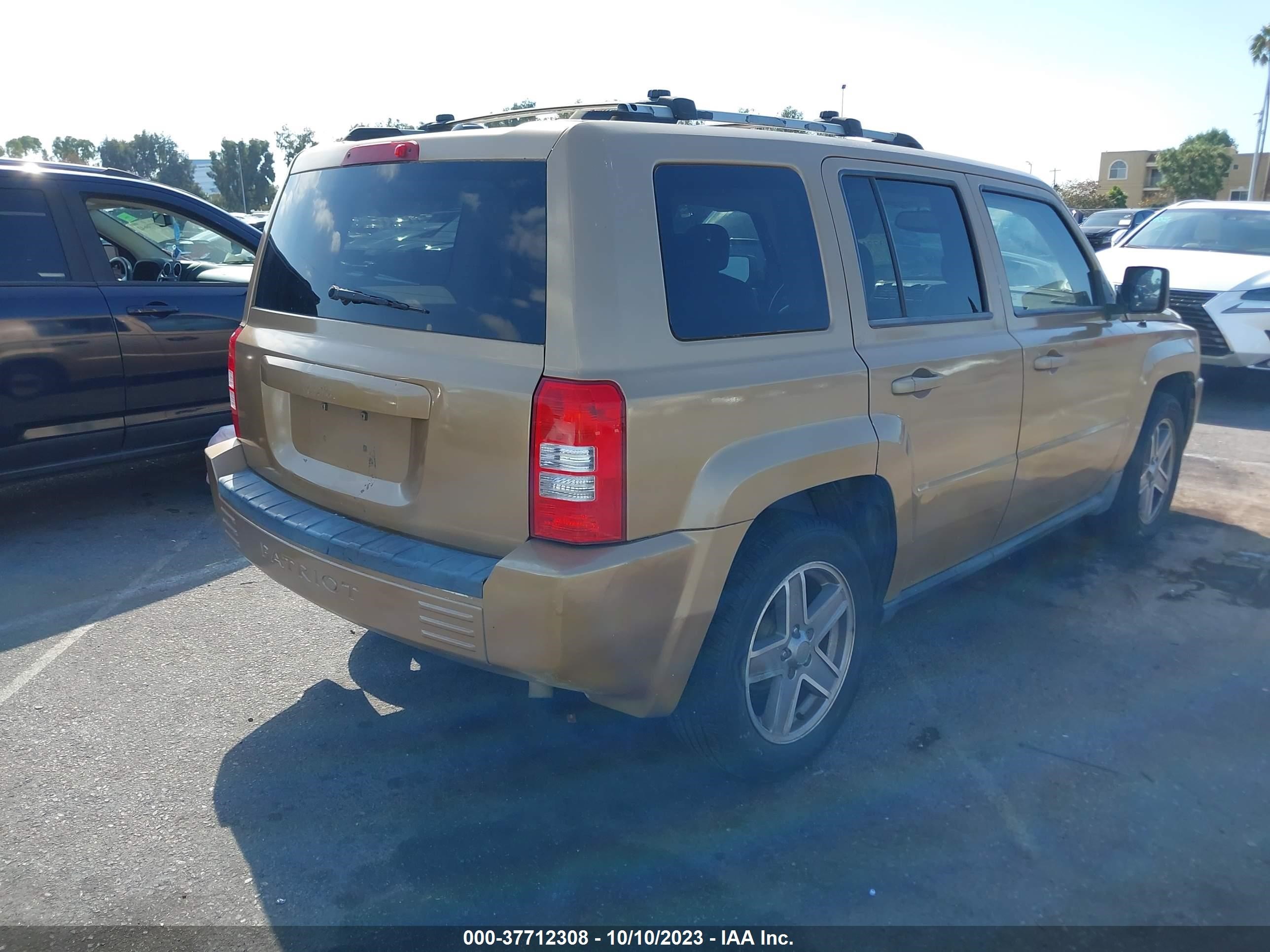 Photo 3 VIN: 1J8FT48W98D566379 - JEEP LIBERTY (PATRIOT) 