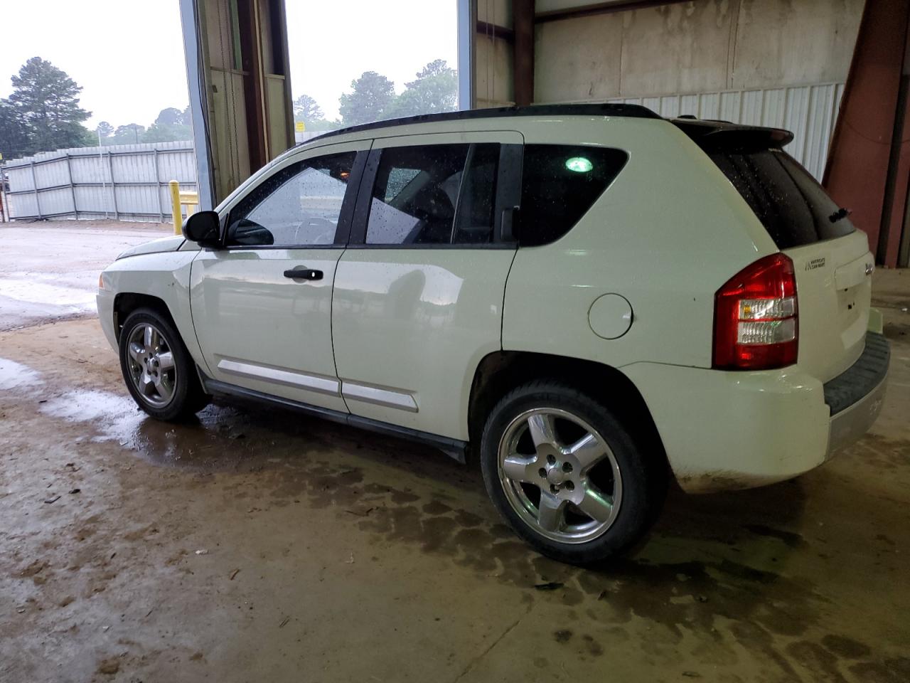 Photo 1 VIN: 1J8FT57W08D537697 - JEEP COMPASS 