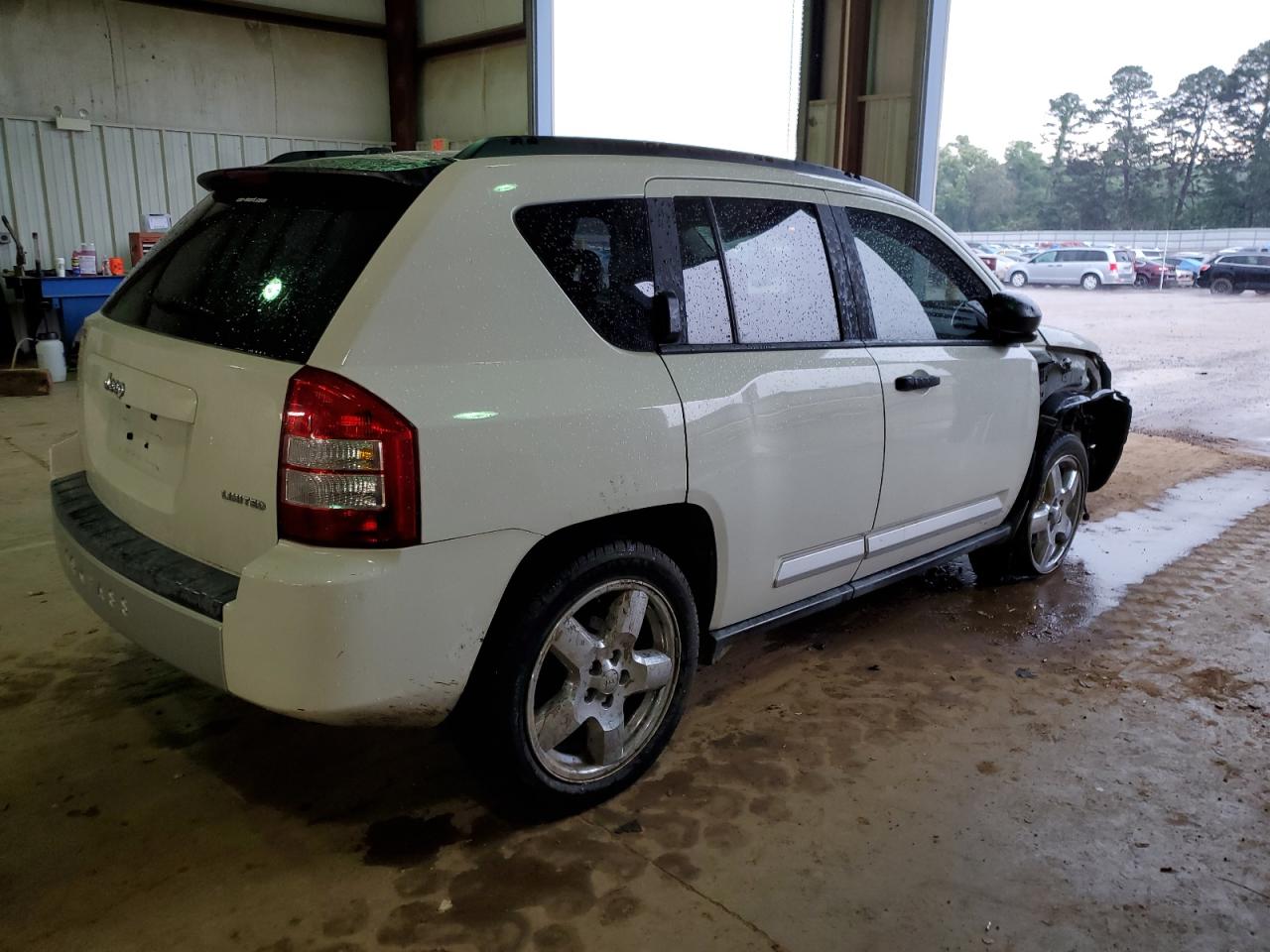 Photo 2 VIN: 1J8FT57W08D537697 - JEEP COMPASS 