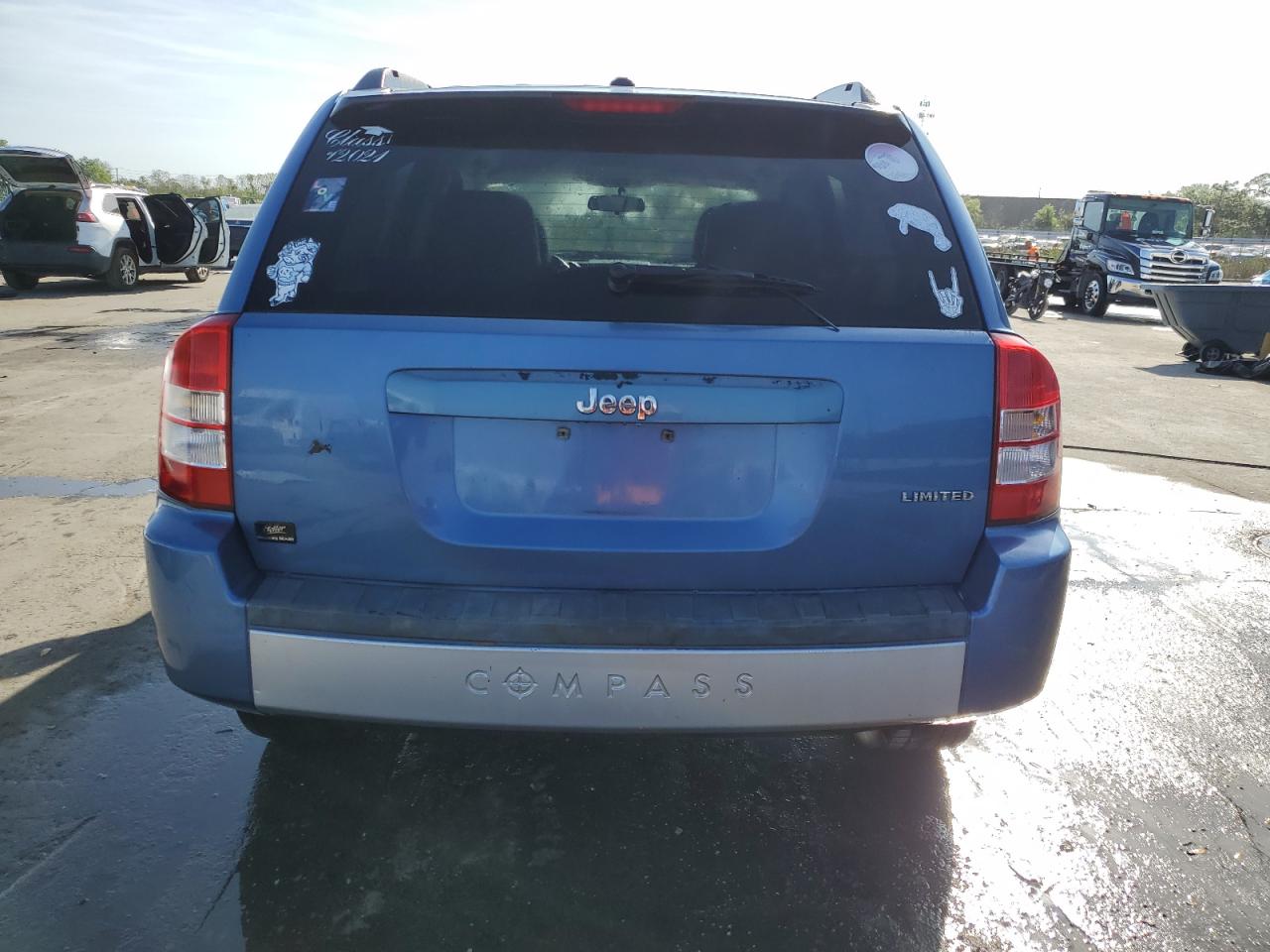 Photo 5 VIN: 1J8FT57W47D241760 - JEEP COMPASS 