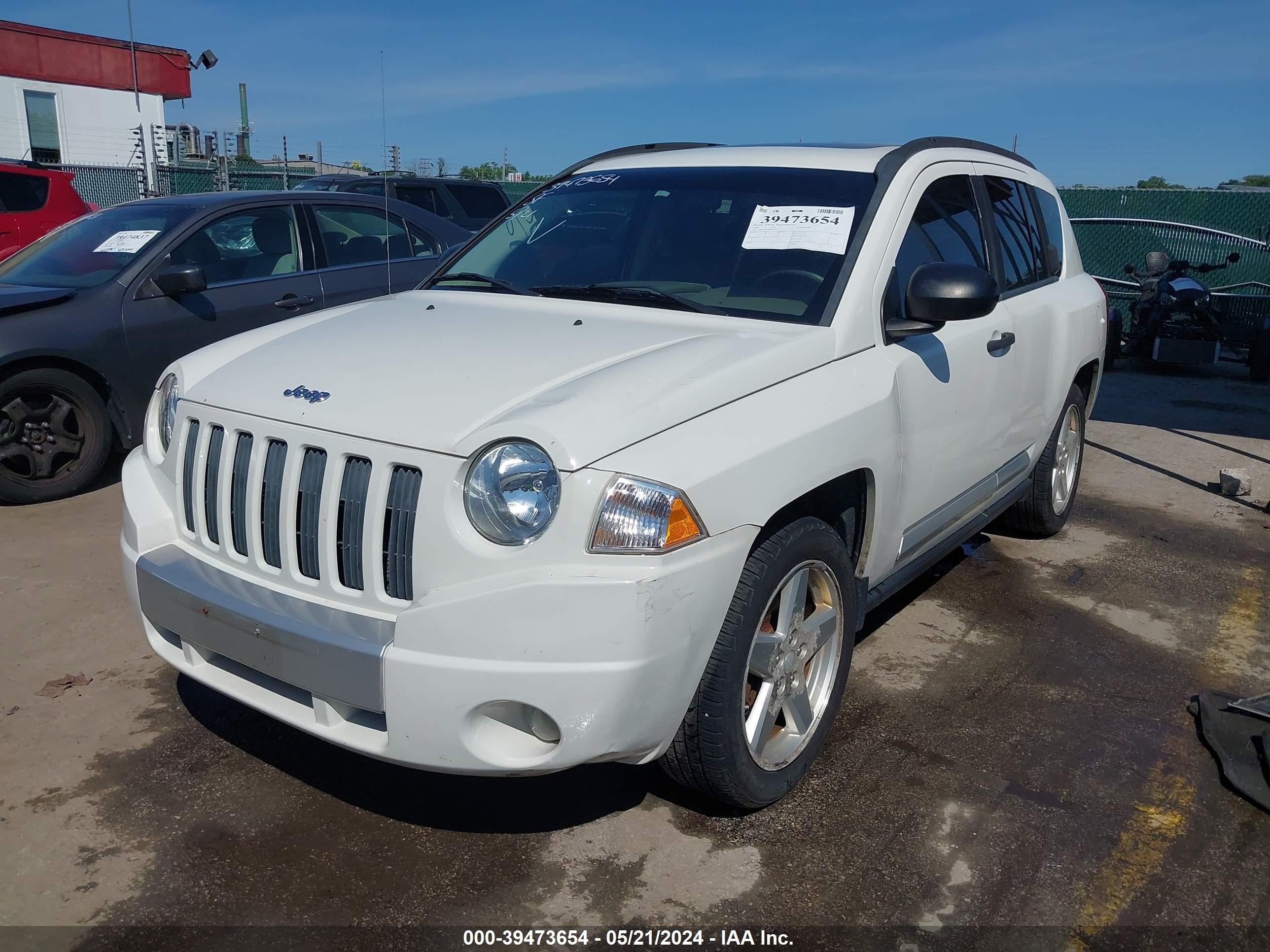 Photo 1 VIN: 1J8FT57W88D663919 - JEEP COMPASS 