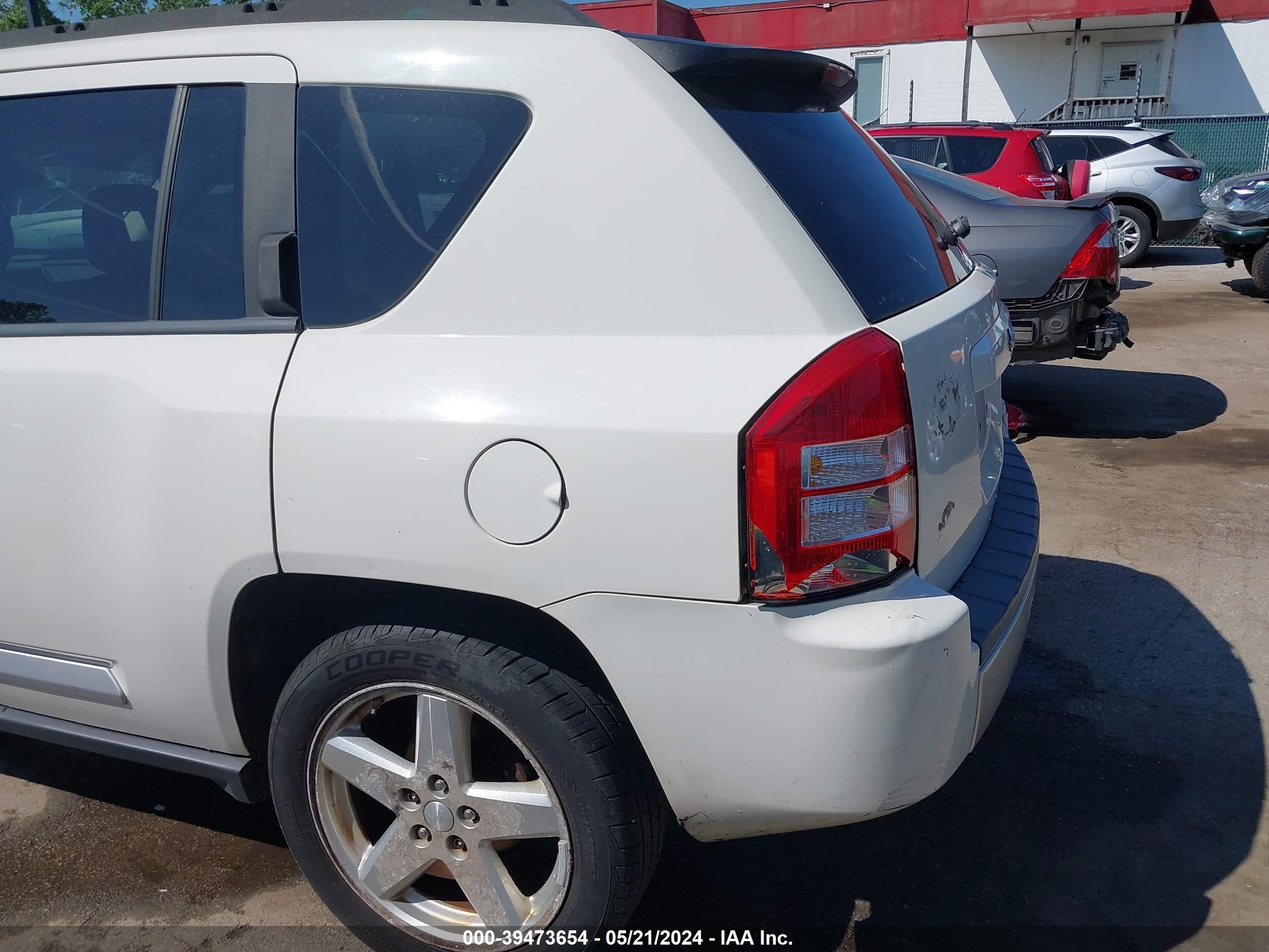 Photo 19 VIN: 1J8FT57W88D663919 - JEEP COMPASS 