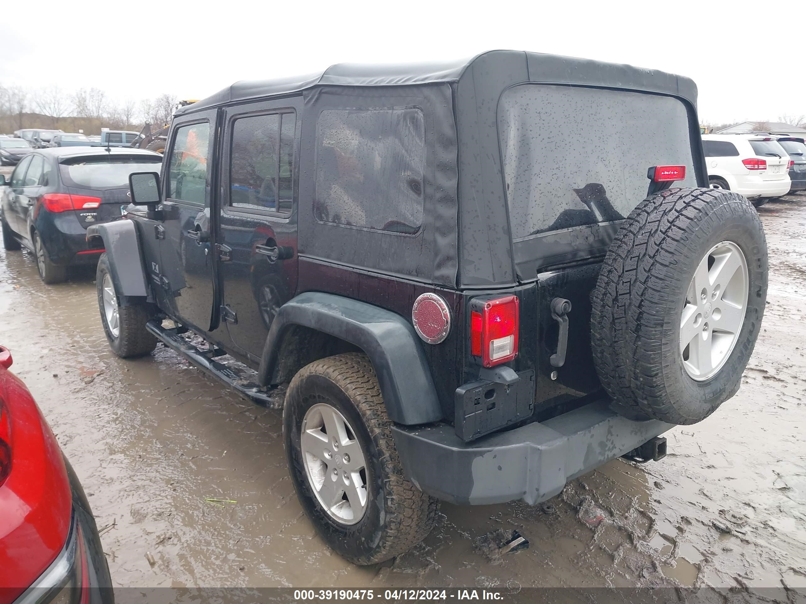 Photo 2 VIN: 1J8GA39188L547657 - JEEP WRANGLER 