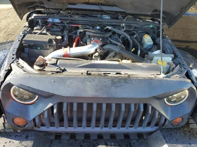 Photo 10 VIN: 1J8GA59118L627930 - JEEP WRANGLER U 