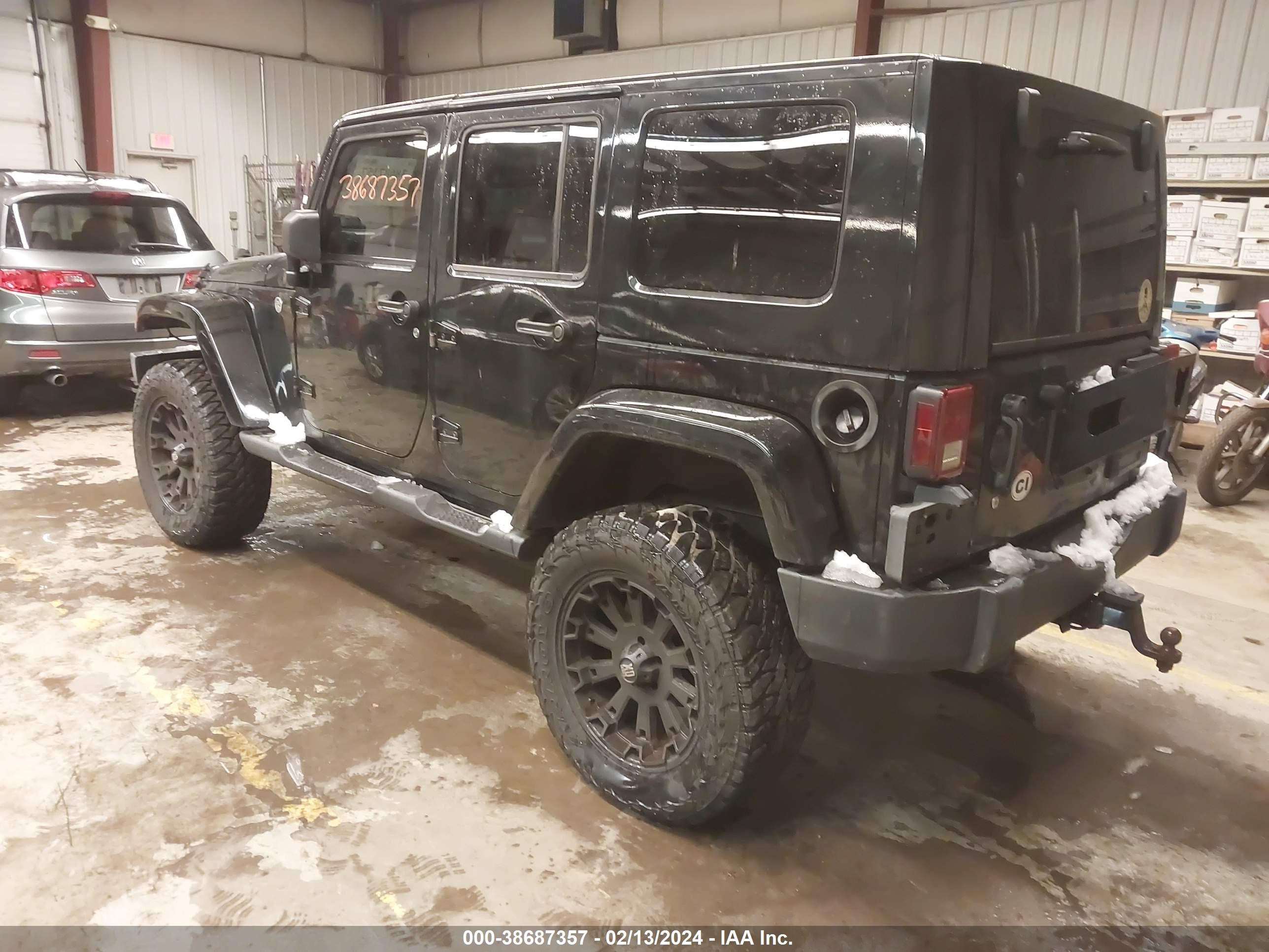 Photo 2 VIN: 1J8GA59187L104757 - JEEP WRANGLER 