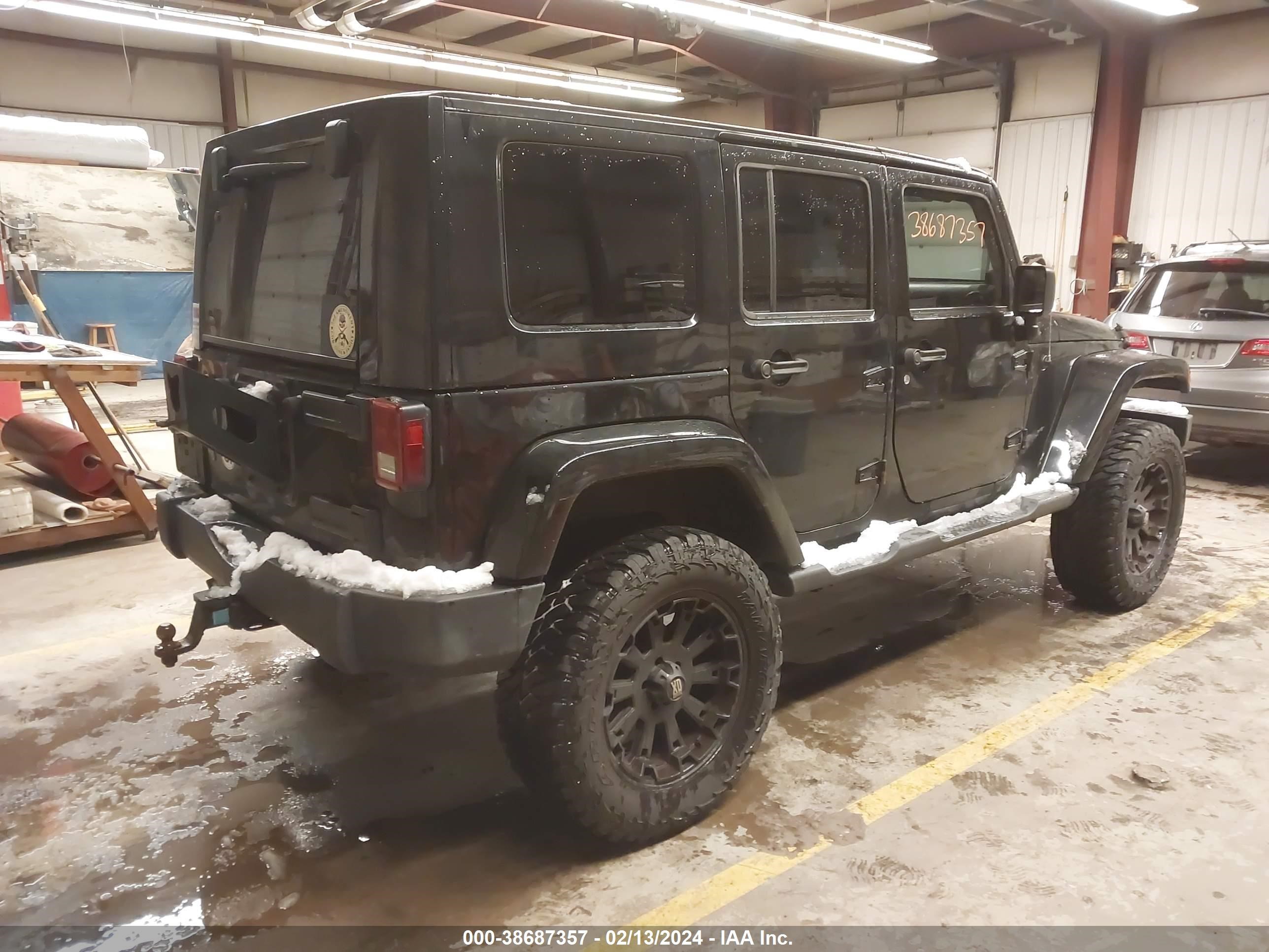 Photo 3 VIN: 1J8GA59187L104757 - JEEP WRANGLER 