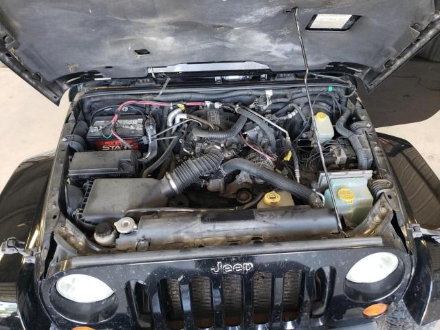 Photo 11 VIN: 1J8GA59197L136827 - JEEP WRANGLER 