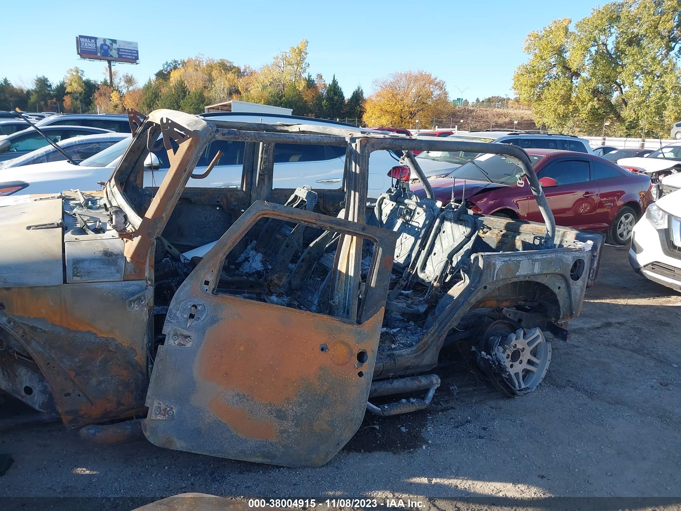 Photo 5 VIN: 1J8GA69129L702948 - JEEP WRANGLER 