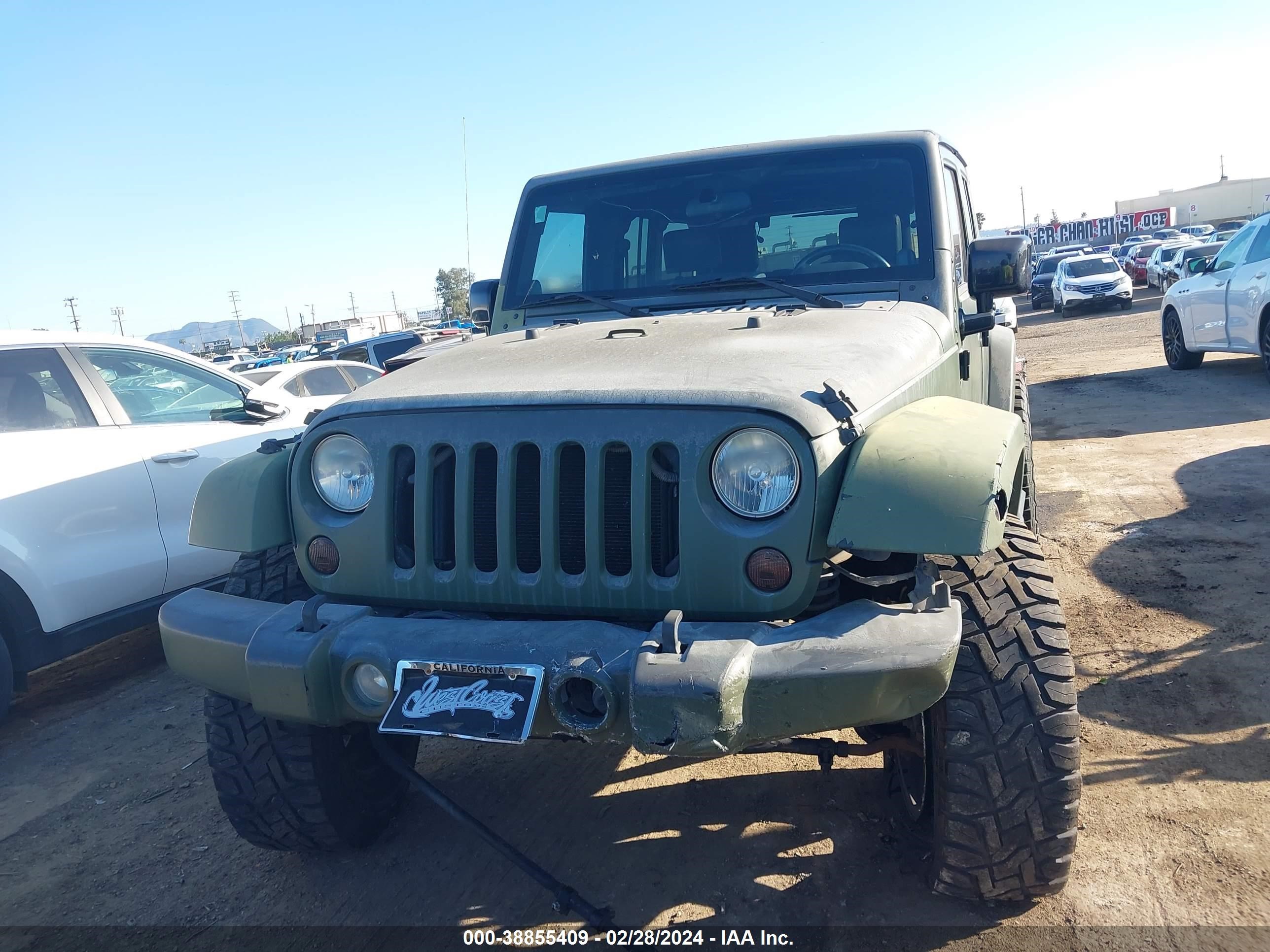 Photo 11 VIN: 1J8GA69178L616548 - JEEP WRANGLER 