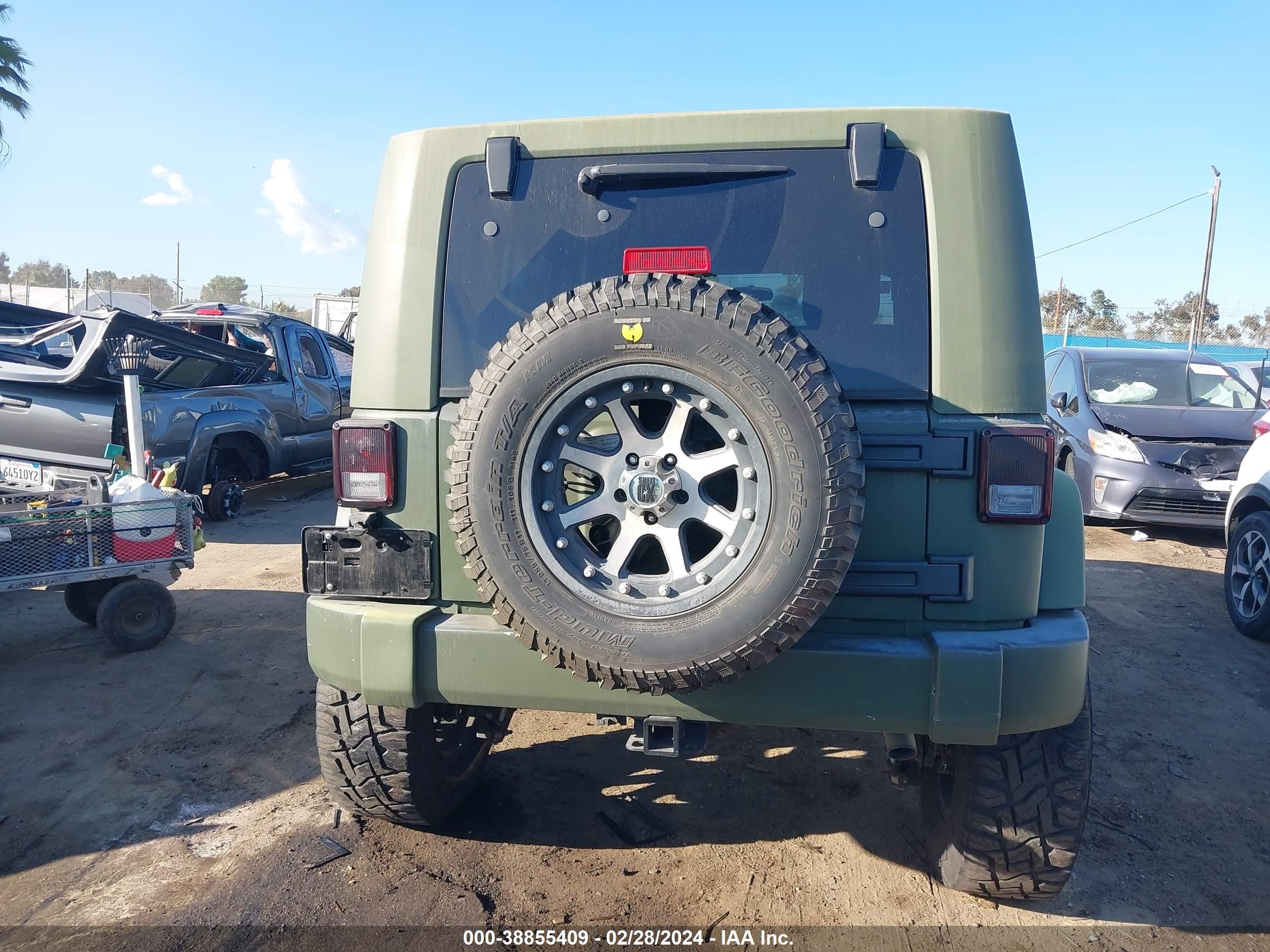 Photo 15 VIN: 1J8GA69178L616548 - JEEP WRANGLER 