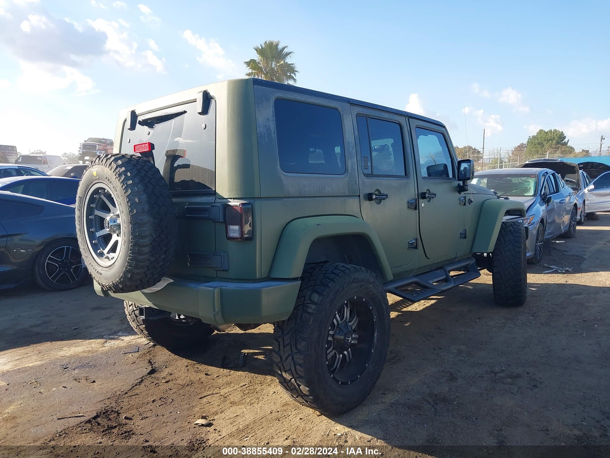 Photo 3 VIN: 1J8GA69178L616548 - JEEP WRANGLER 