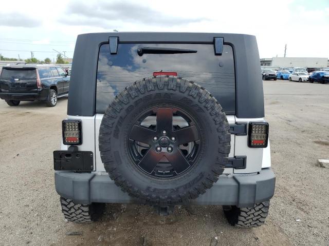 Photo 5 VIN: 1J8GB59167L215658 - JEEP WRANGLER S 