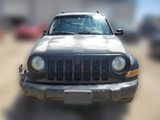 Photo 4 VIN: 1J8GL38K45W639007 - JEEP LIBERTY 