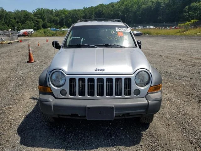 Photo 4 VIN: 1J8GL48K36W243027 - JEEP LIBERTY SP 