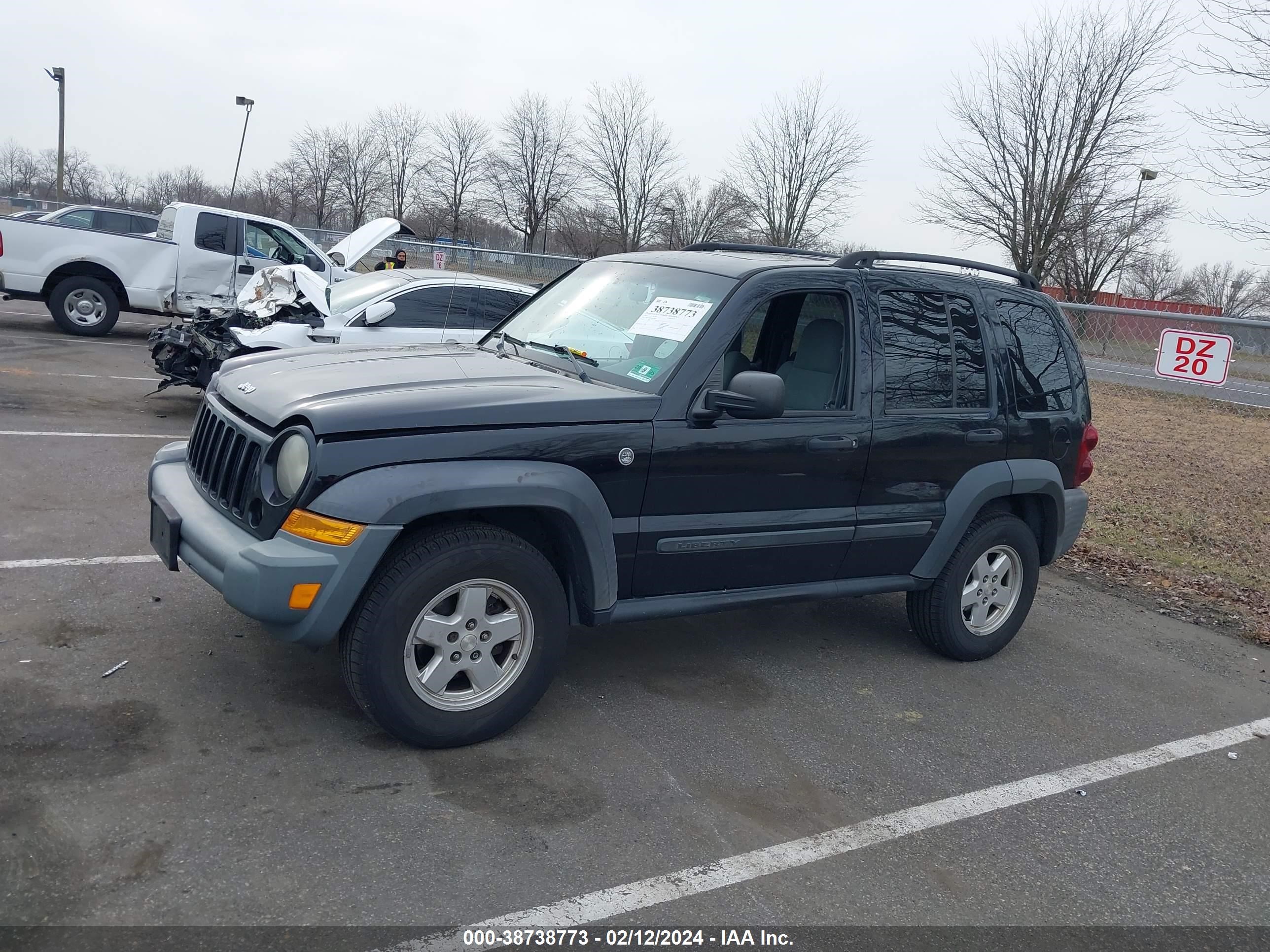 Photo 11 VIN: 1J8GL48K47W504859 - JEEP LIBERTY (NORTH AMERICA) 