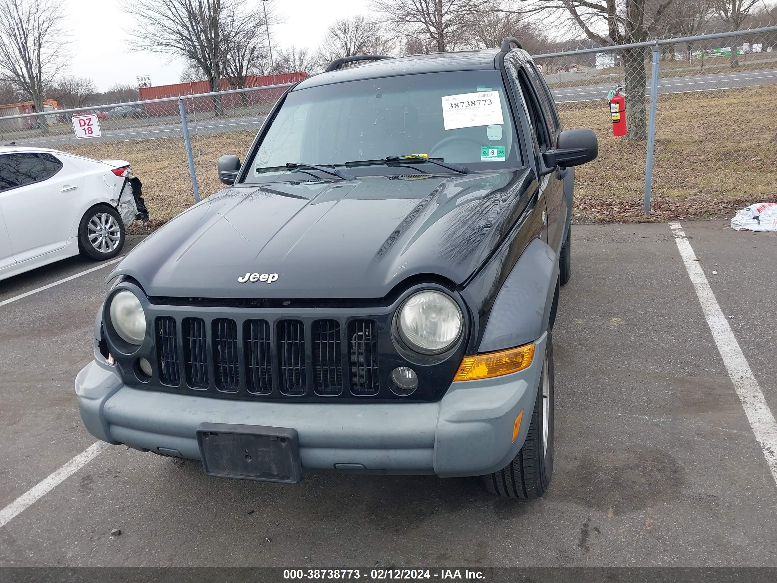 Photo 12 VIN: 1J8GL48K47W504859 - JEEP LIBERTY (NORTH AMERICA) 