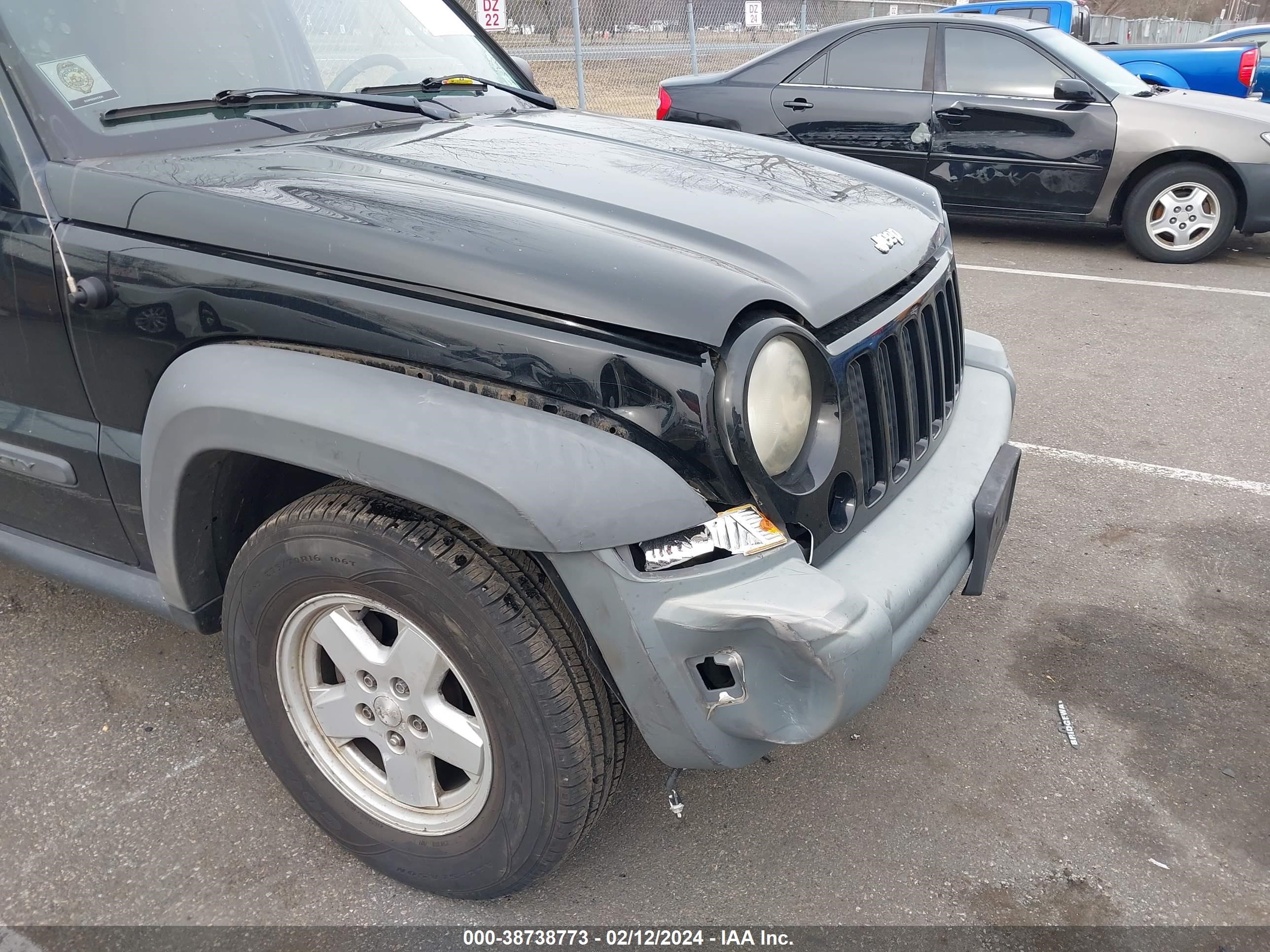 Photo 5 VIN: 1J8GL48K47W504859 - JEEP LIBERTY (NORTH AMERICA) 