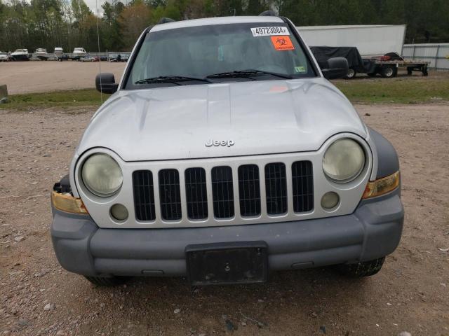 Photo 4 VIN: 1J8GL48K75W514749 - JEEP LIBERTY 