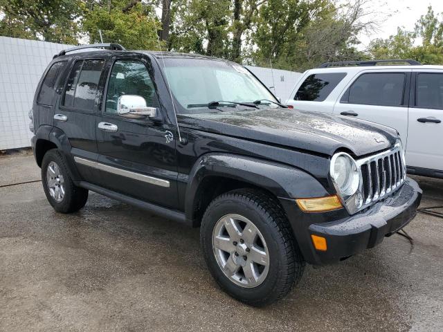 Photo 3 VIN: 1J8GL58K15W561524 - JEEP LIBERTY LI 