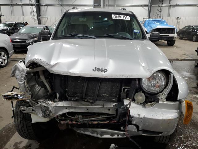 Photo 4 VIN: 1J8GL58K25W596363 - JEEP LIBERTY 