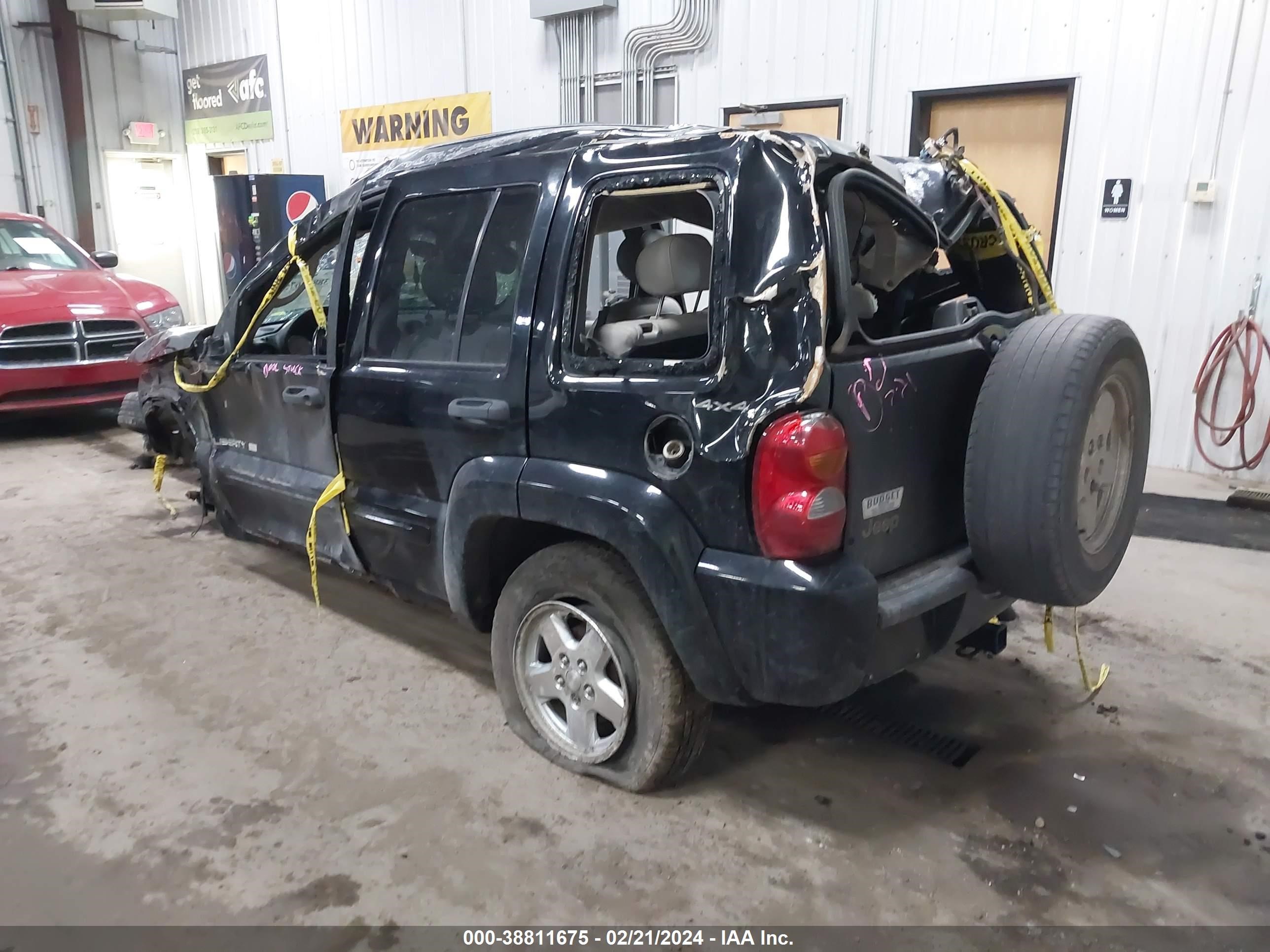 Photo 2 VIN: 1J8GL58K32W214644 - JEEP LIBERTY (NORTH AMERICA) 