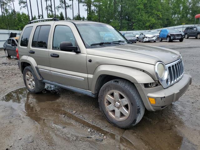 Photo 3 VIN: 1J8GL58K45W693063 - JEEP LIBERTY 