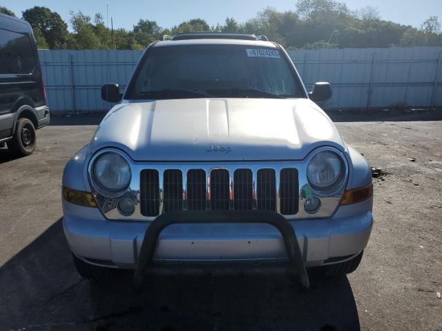 Photo 4 VIN: 1J8GL58K55W690513 - JEEP LIBERTY LI 