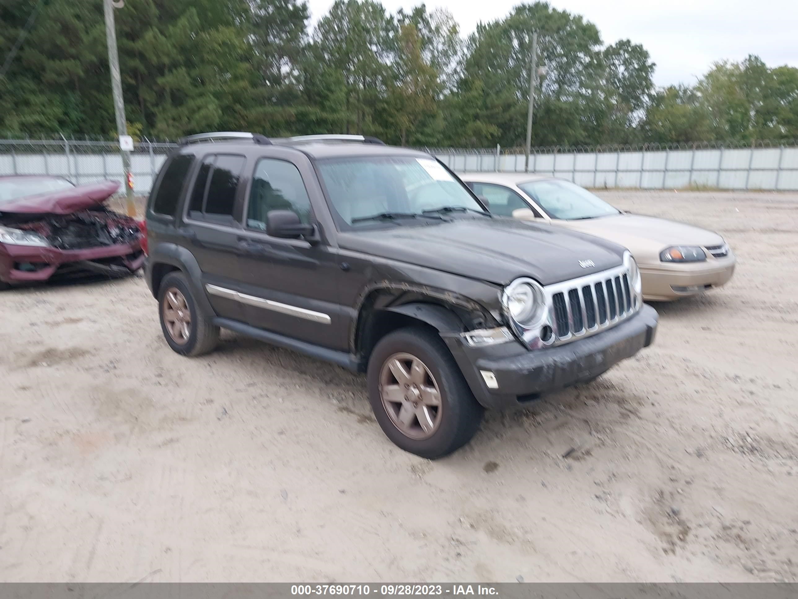 Photo 0 VIN: 1J8GL58K55W708931 - JEEP LIBERTY (NORTH AMERICA) 