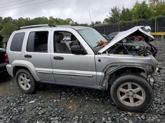 Photo 3 VIN: 1J8GL58K65W524484 - JEEP LIBERTY 