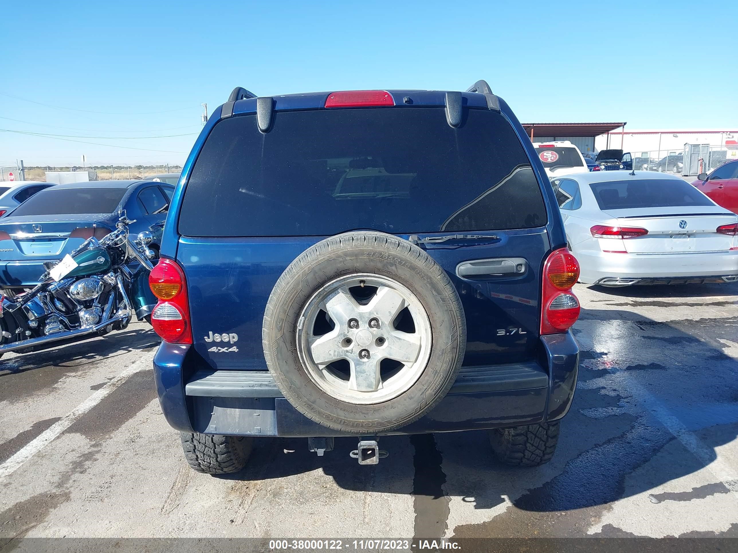 Photo 15 VIN: 1J8GL58KX2W294167 - JEEP LIBERTY (NORTH AMERICA) 